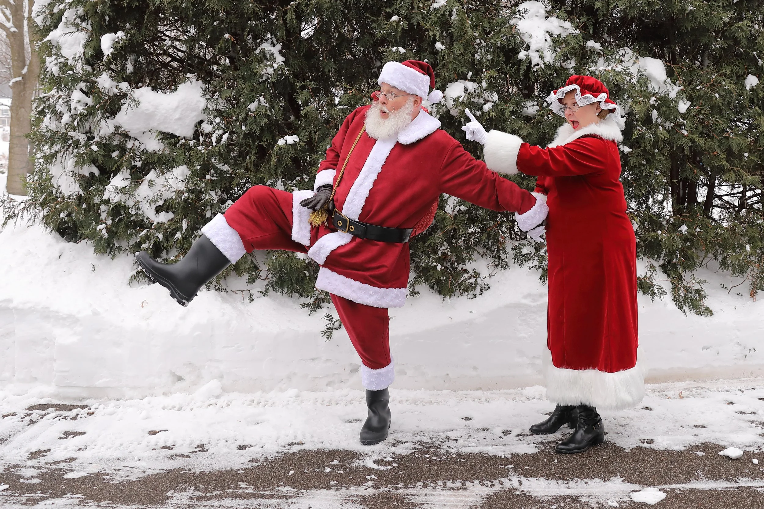 Santa Paul and Mrs. Claus, Minnesota