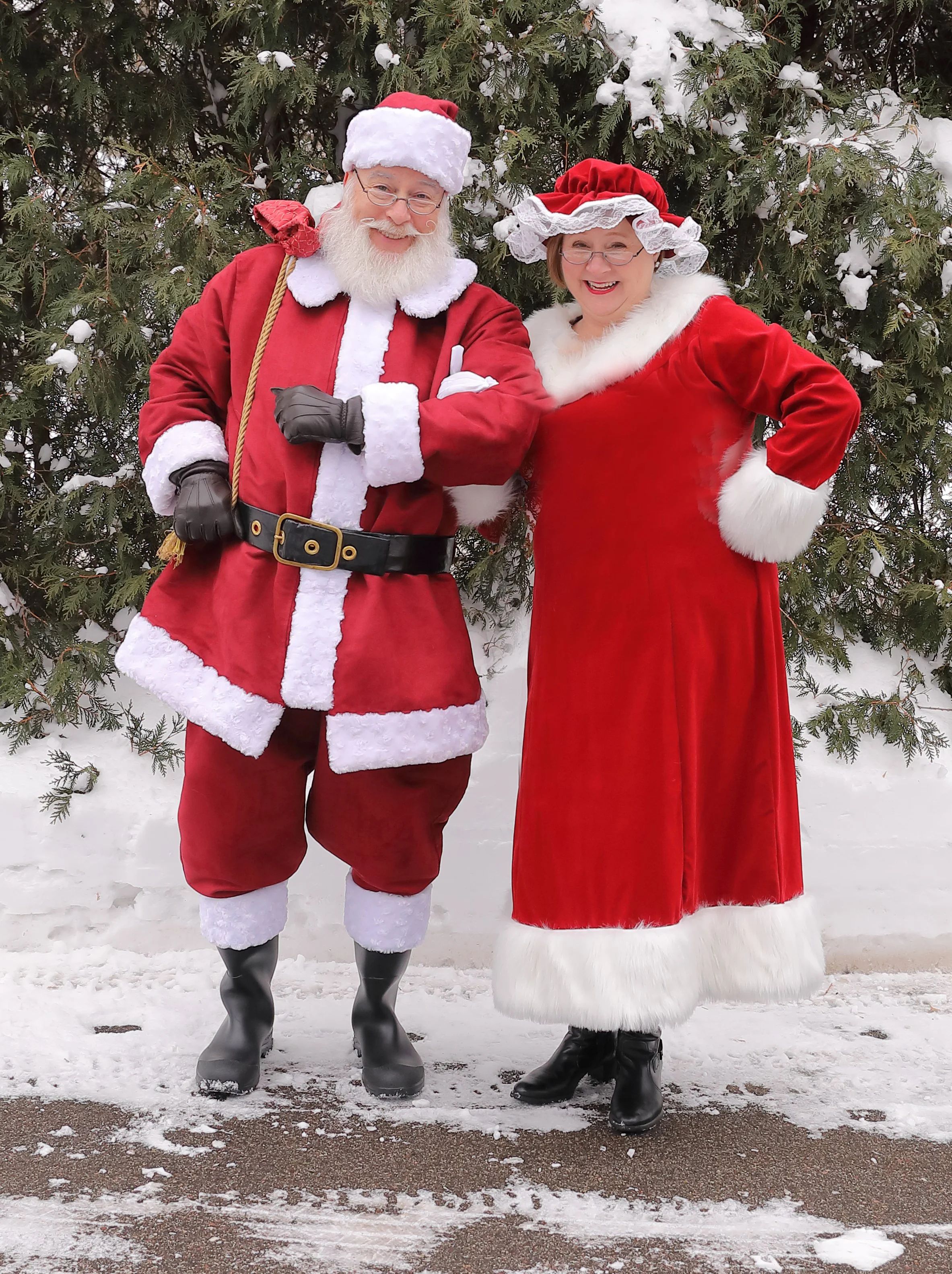 Santa Paul and Mrs. Claus Minneapolis MN