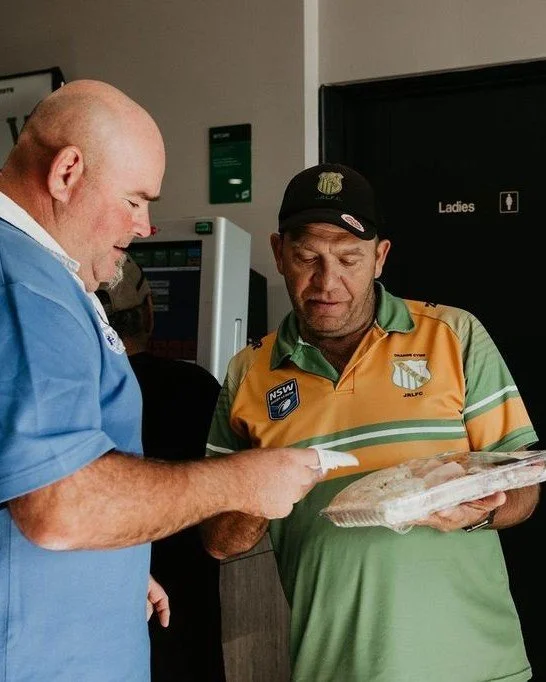 YOU can win $25,000 tomorrow night! 🫵💸

And if you can't find the Joker at least you'll still win a meat tray... 🤷&zwj;♀️ 

Tickets on sale from 6:30pm 🃏

.
.
.
 #orangensw #centralwestnsw #theophirhotel #meattrayraffles #jokerpoker #jokerjackpot