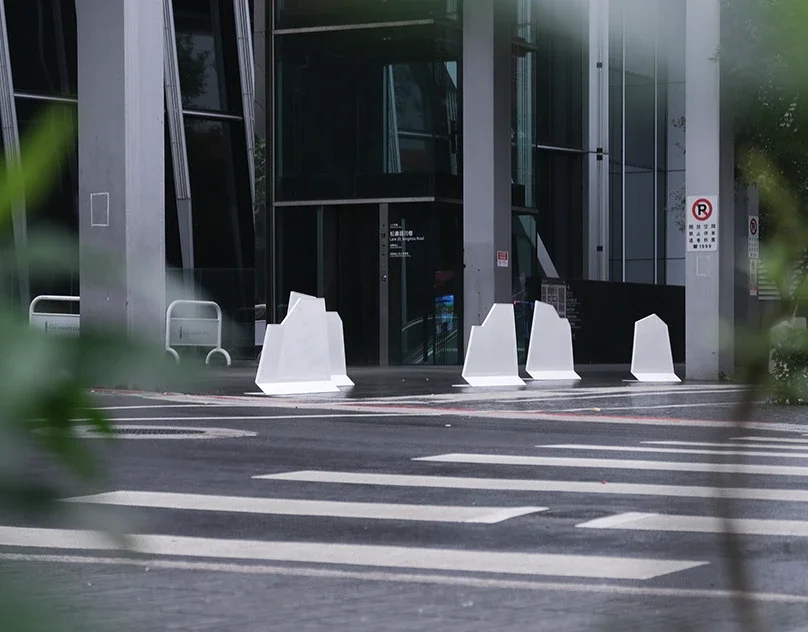 南山人壽 / 街道家具