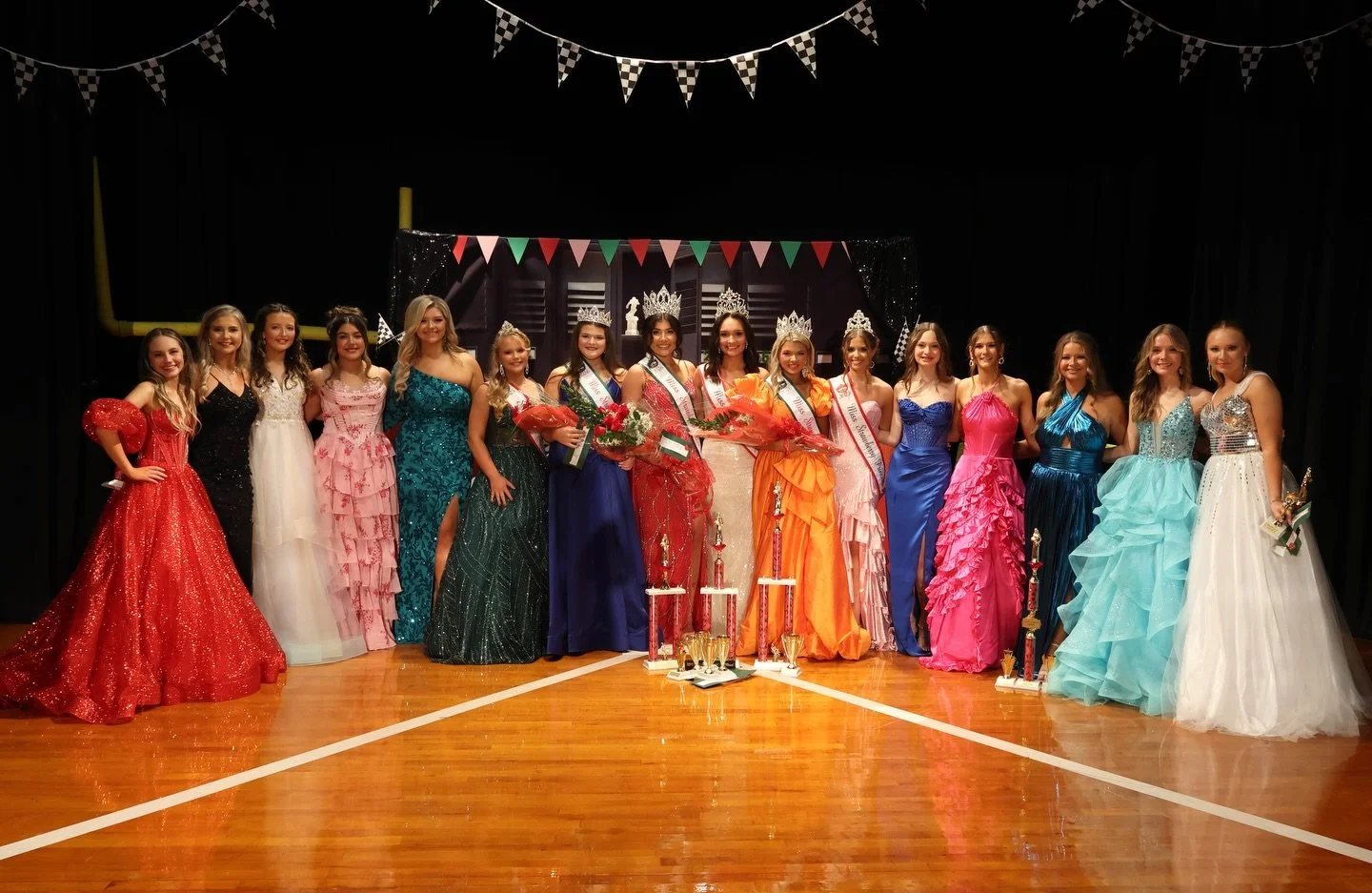 We have new royalty! ✨🍓

Congratulations to all of our amazing contestants and winners. The talent, confidence, and heart on stage made this year so special!

Awards:
Shortcake First Impression: Avery Ward
Princess First Impression: Saige Waters 
Qu