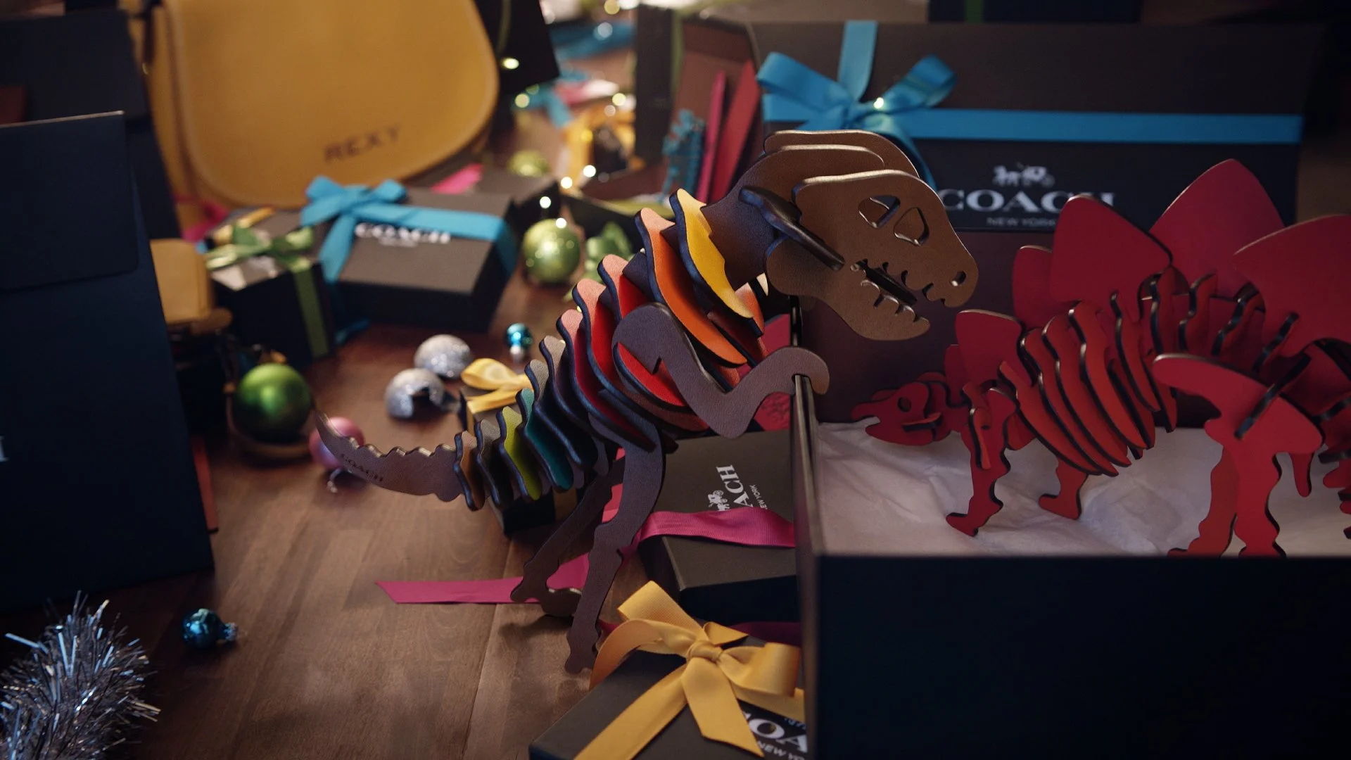 COACH <span> REXY - HOLIDAY FILM <span>