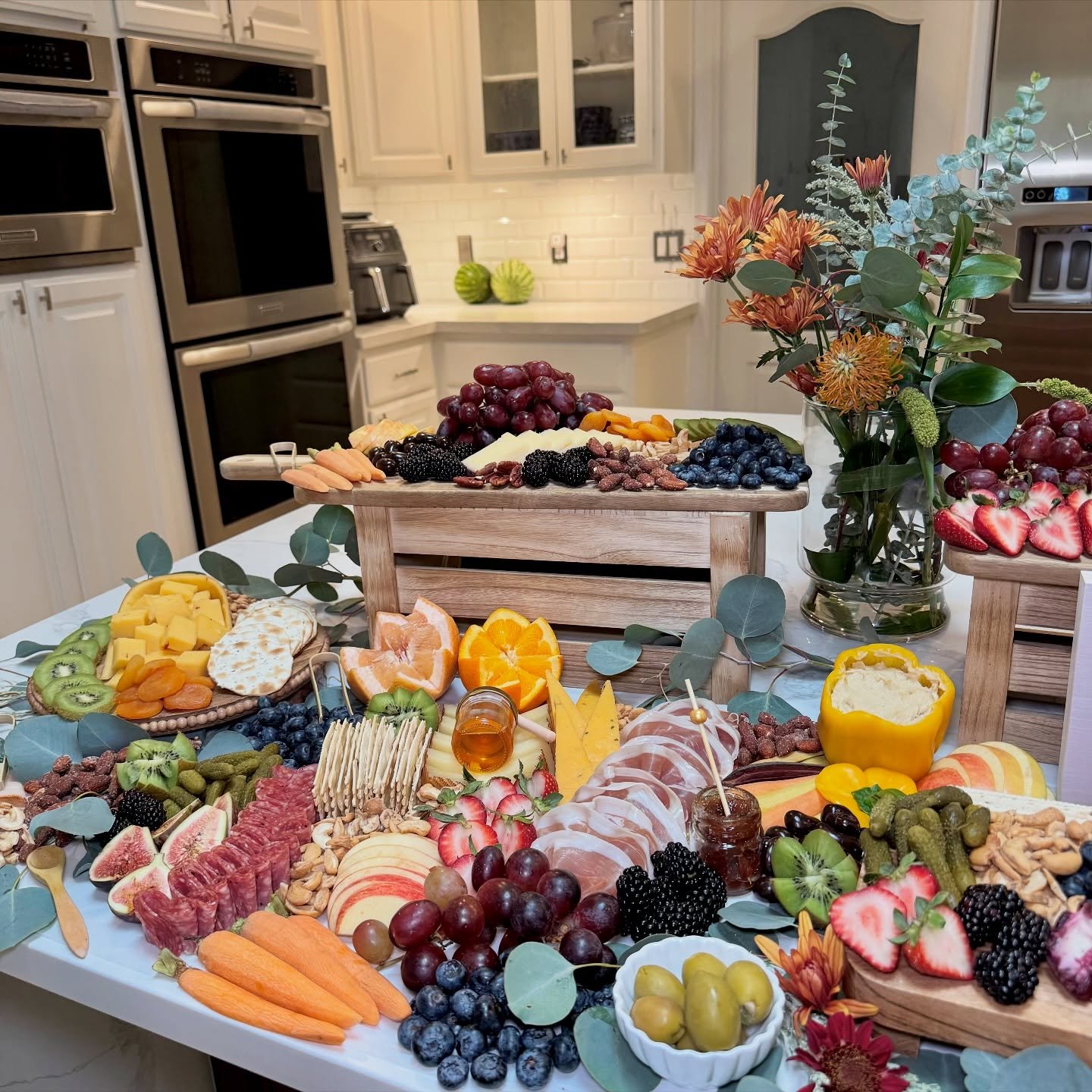 Our multi-tier grazing table is a show-stopping centerpiece designed to leave your guests in absolute awe 🍇✨ #charcuterie #fyp #smallbusiness #food #foodie #phoenix #scottsdale #arcadia #paradisevalleyaz #mesa #chandler #tempe #gilbert