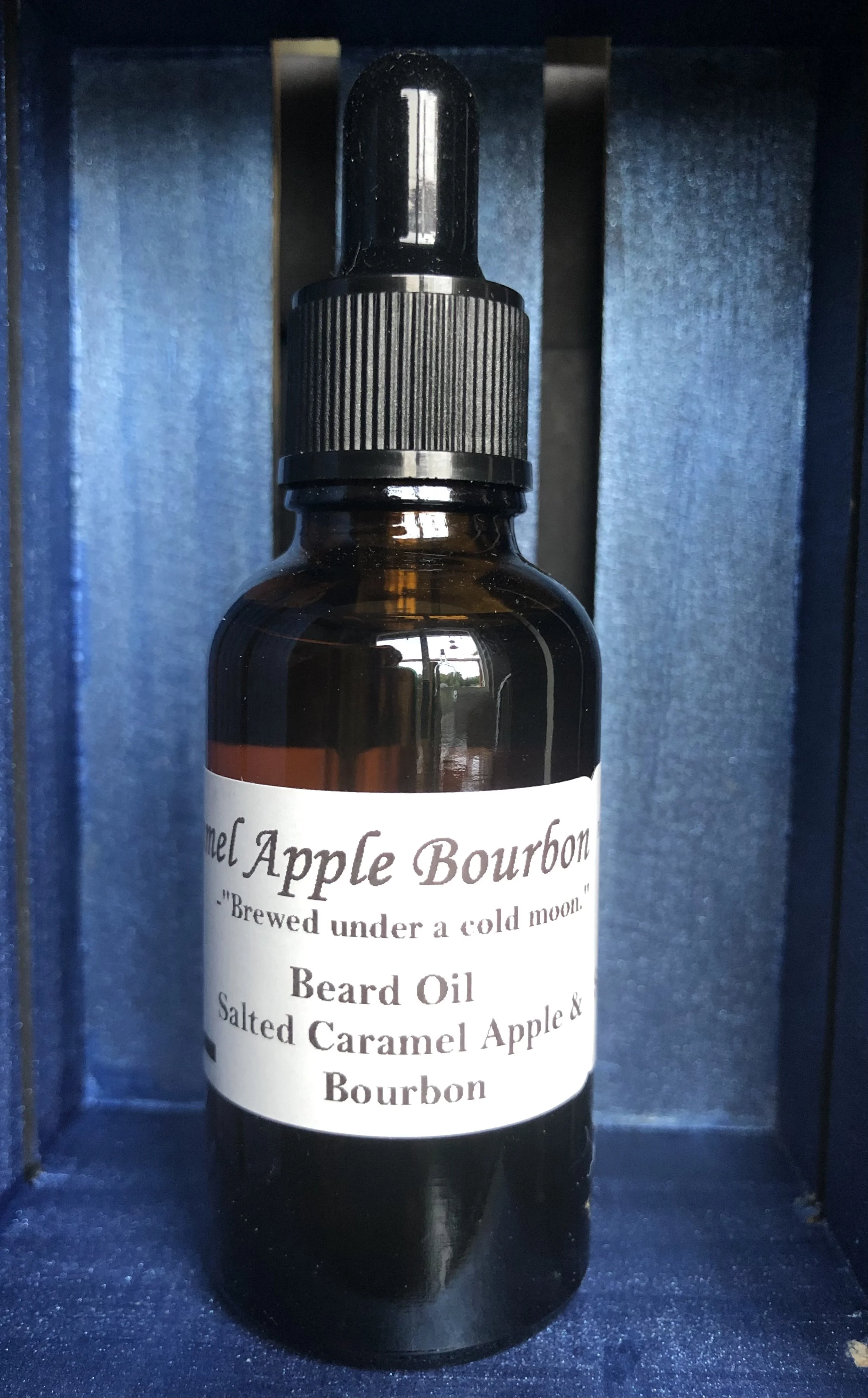 Caramel Apple Bourbon: Salted Caramel Apple & Bourbon Beard Oil