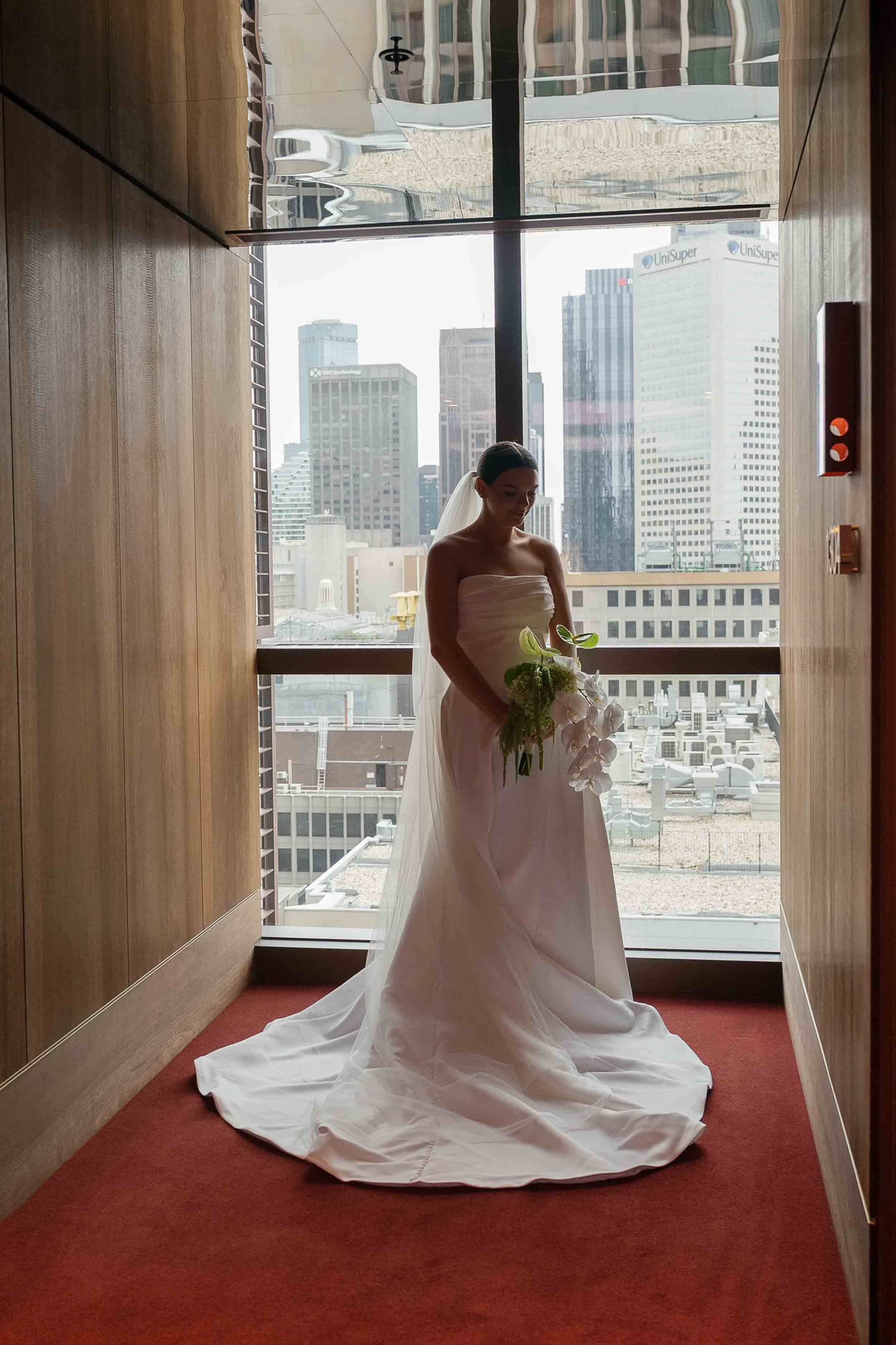 hyde-melbourne-place-wedding-prep-bride-044.jpg