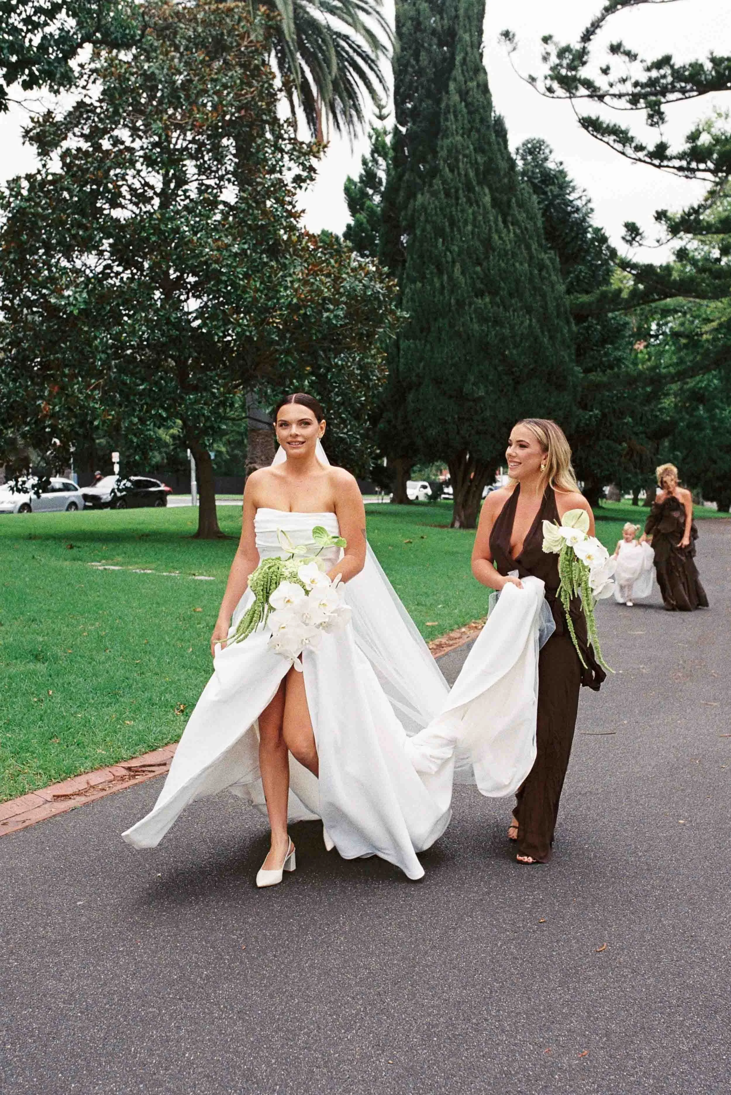 fitzroy-gardens-wedding-first-look-006.jpg