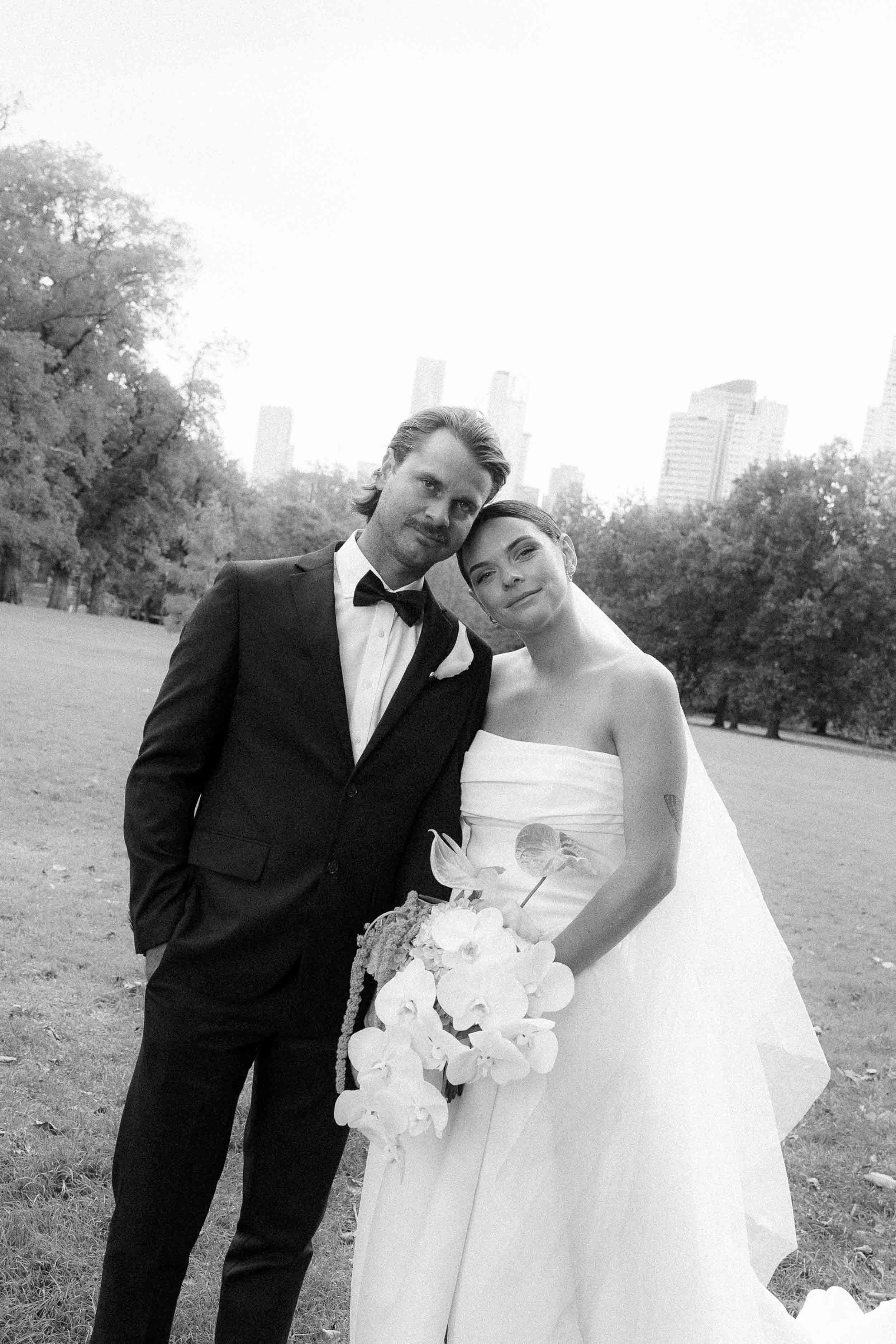 fitzroy-gardens-wedding-first-look-035.jpg