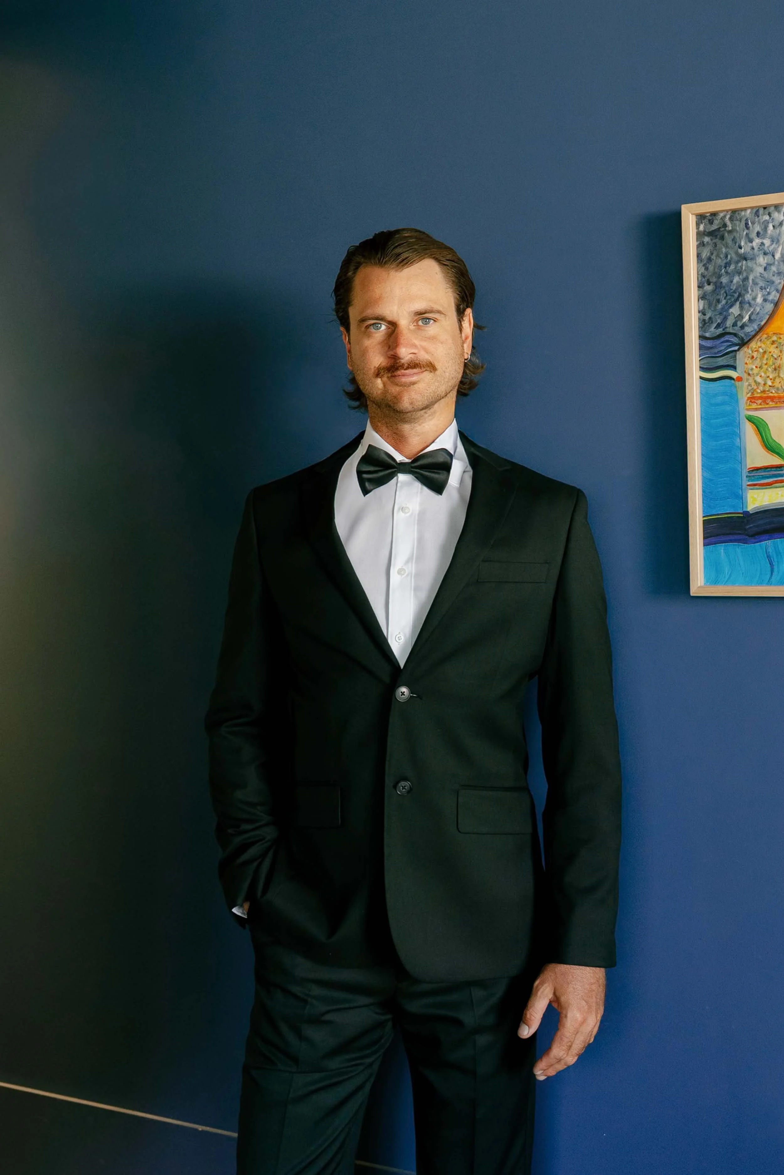hyde-melbourne-place-wedding-prep-groom-006.jpg
