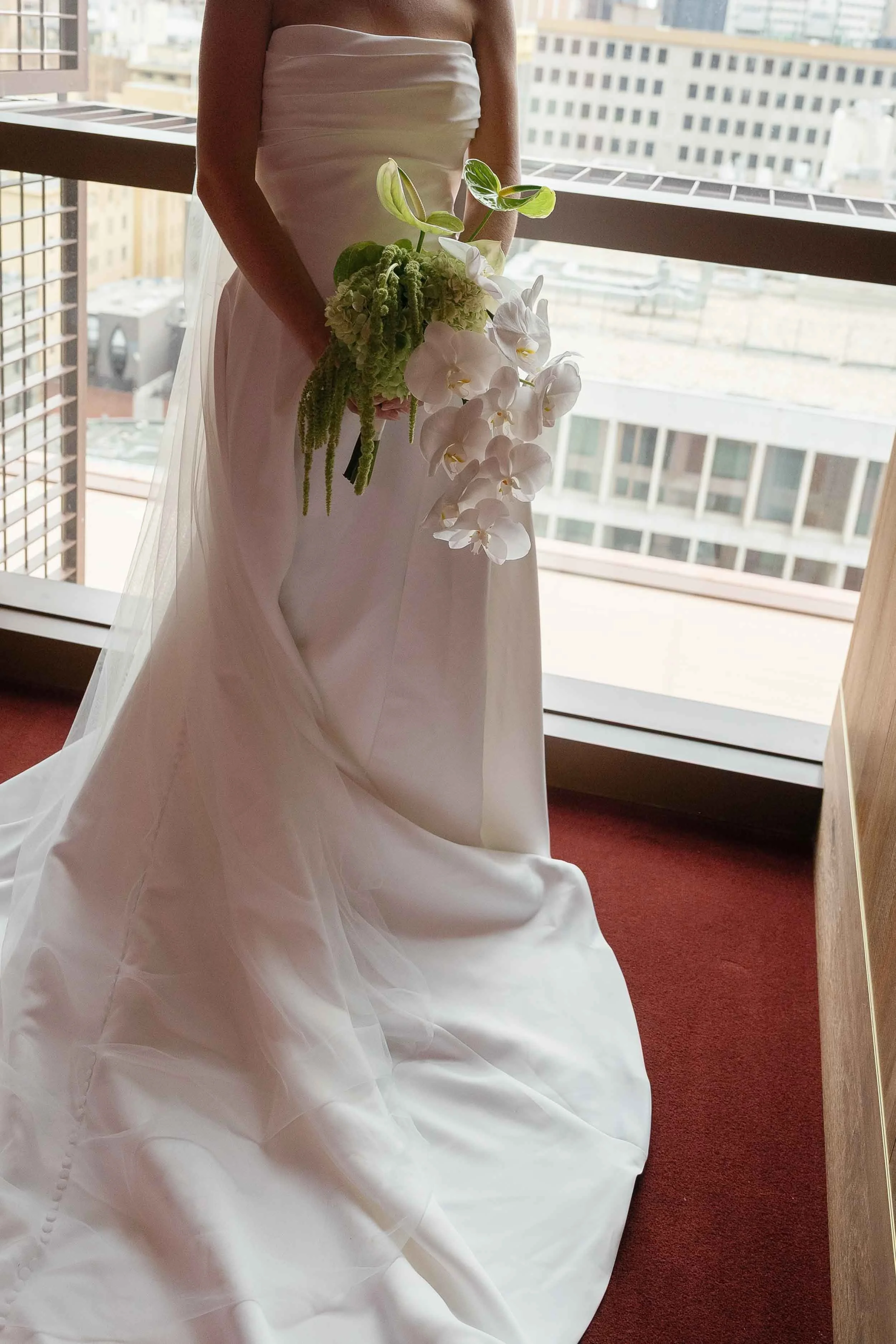 hyde-melbourne-place-wedding-prep-bride-045.jpg