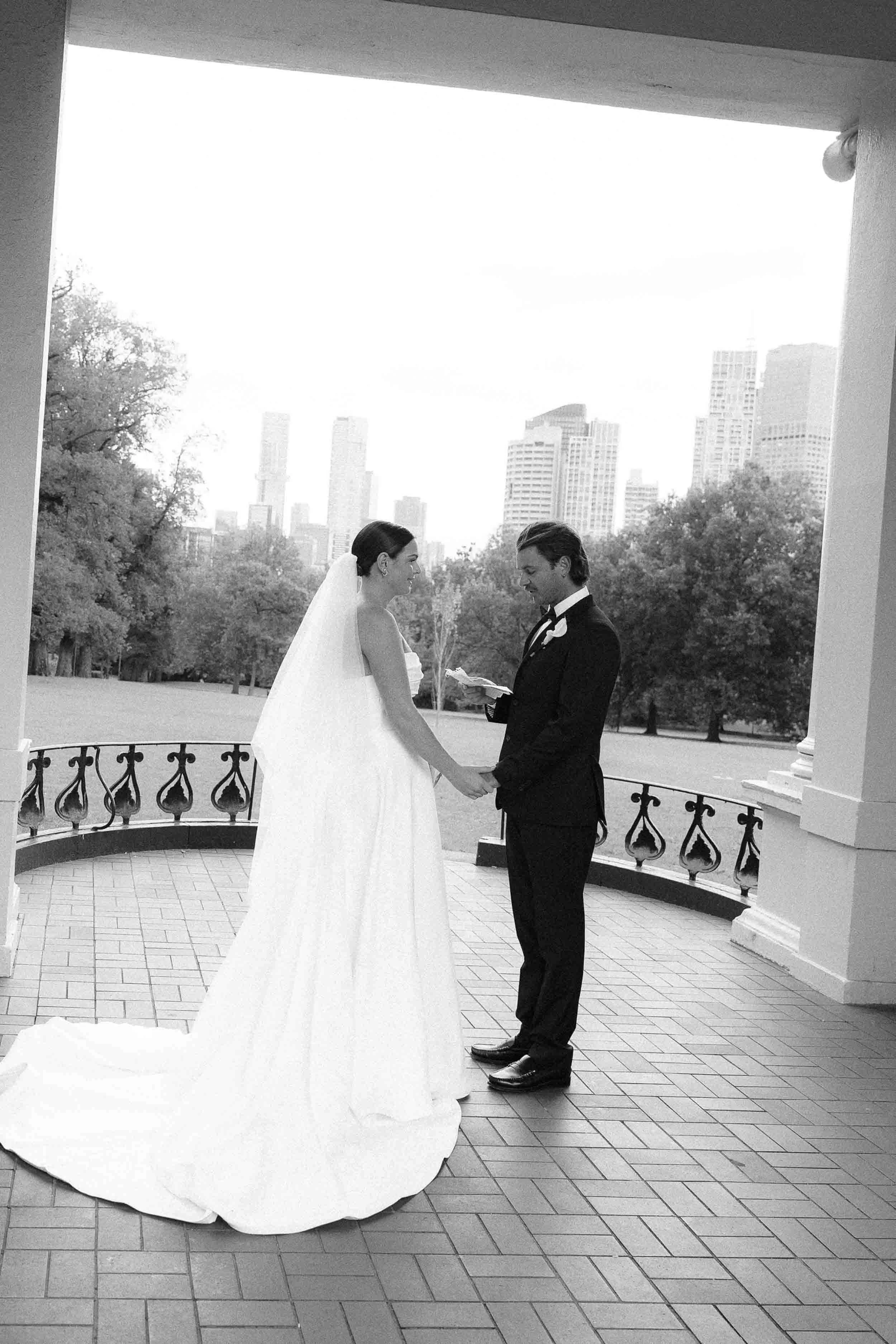 fitzroy-gardens-wedding-first-look-010.jpg