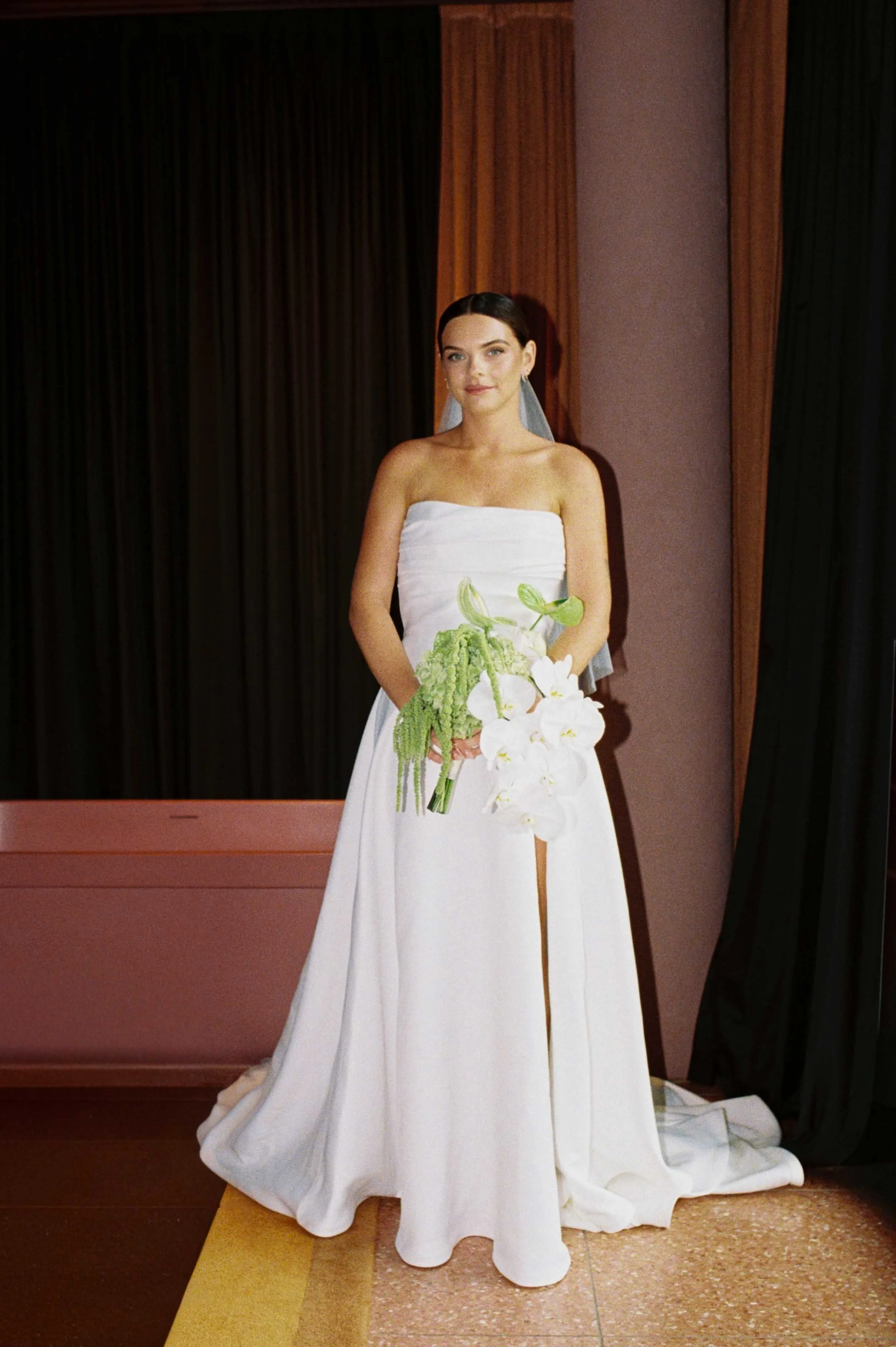 hyde-melbourne-place-wedding-prep-bride-038.jpg