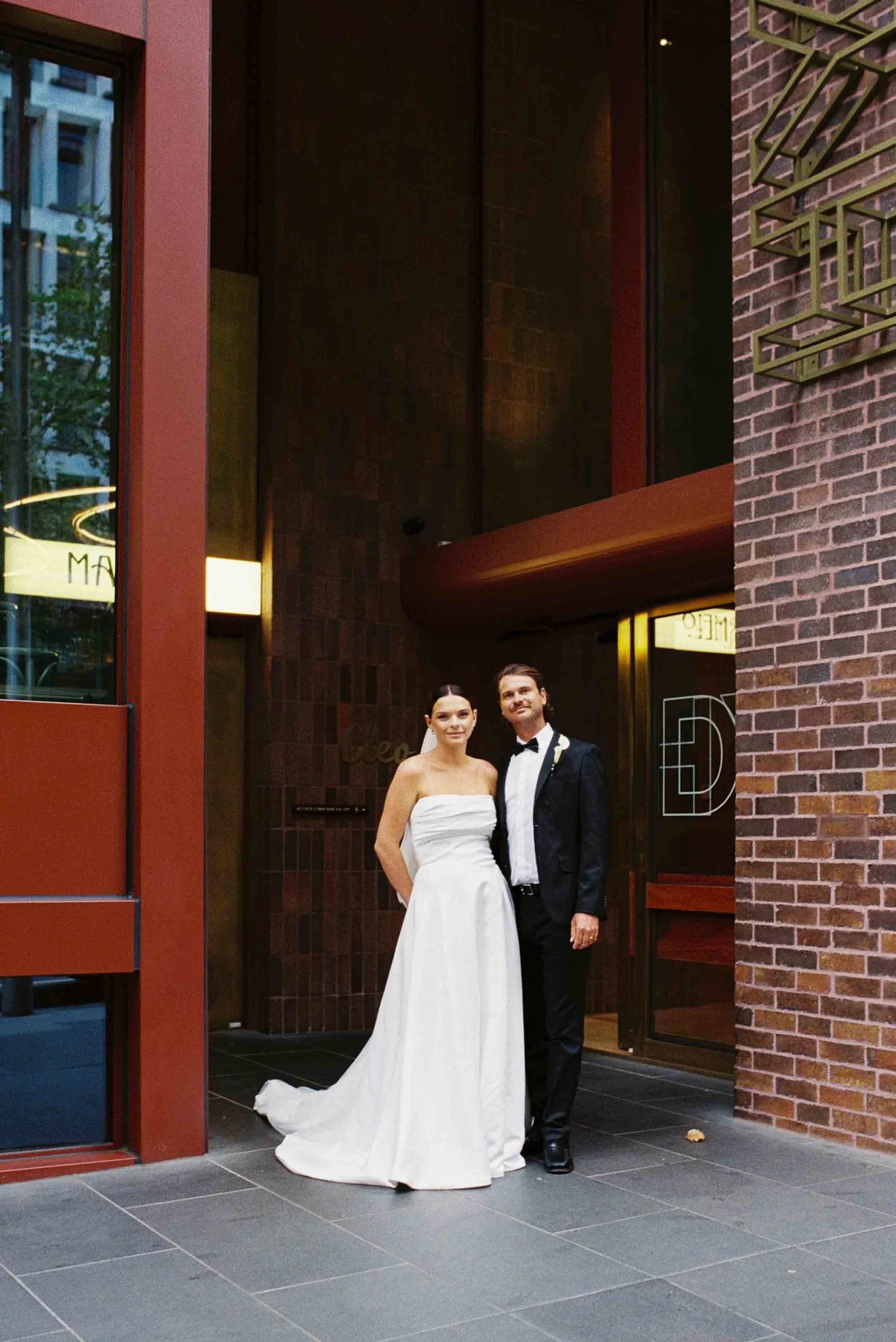 hyde-melbourne-place-wedding-portraits-003.jpg
