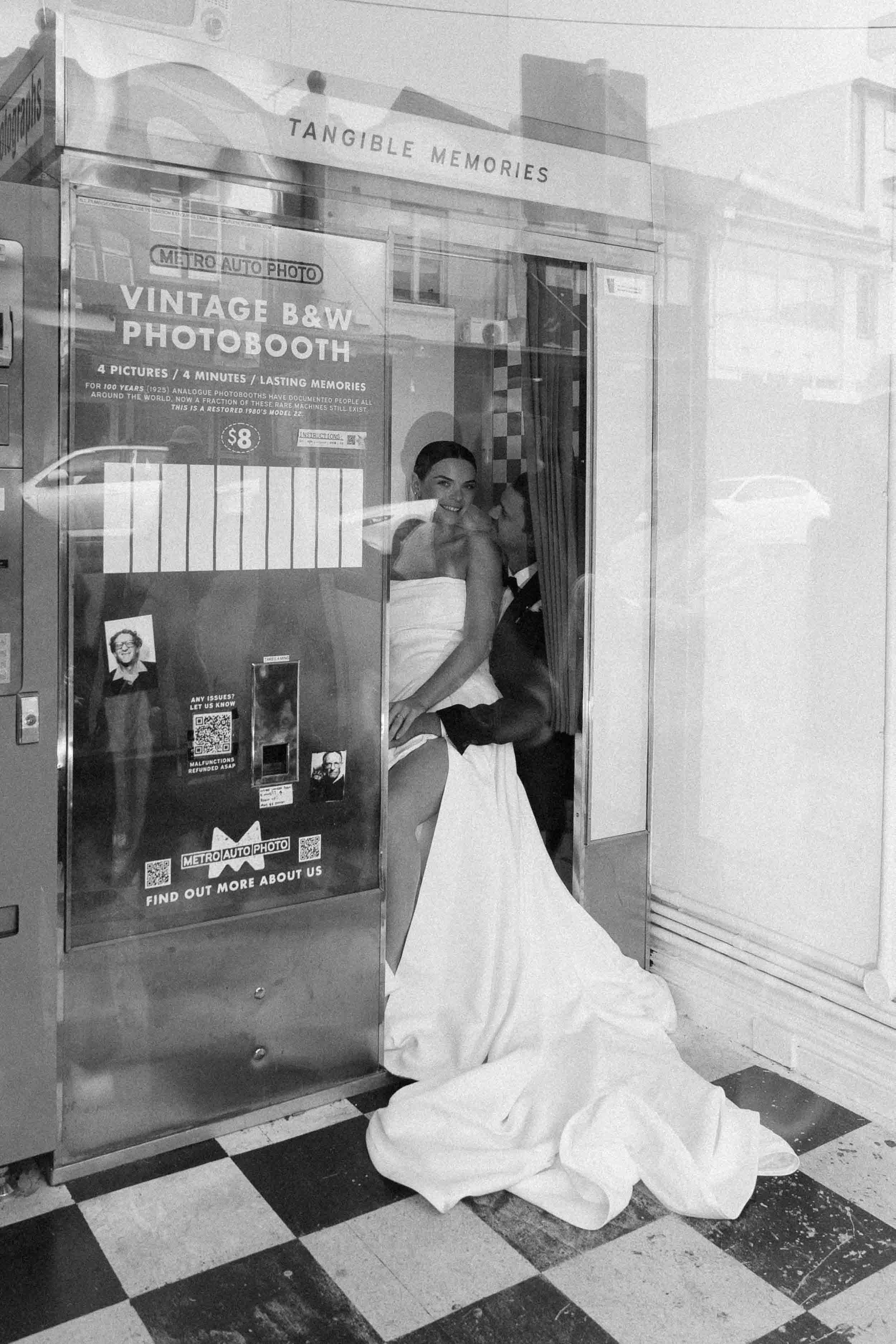 03- melbourne-photobooth-weddding-portraits-012.jpg
