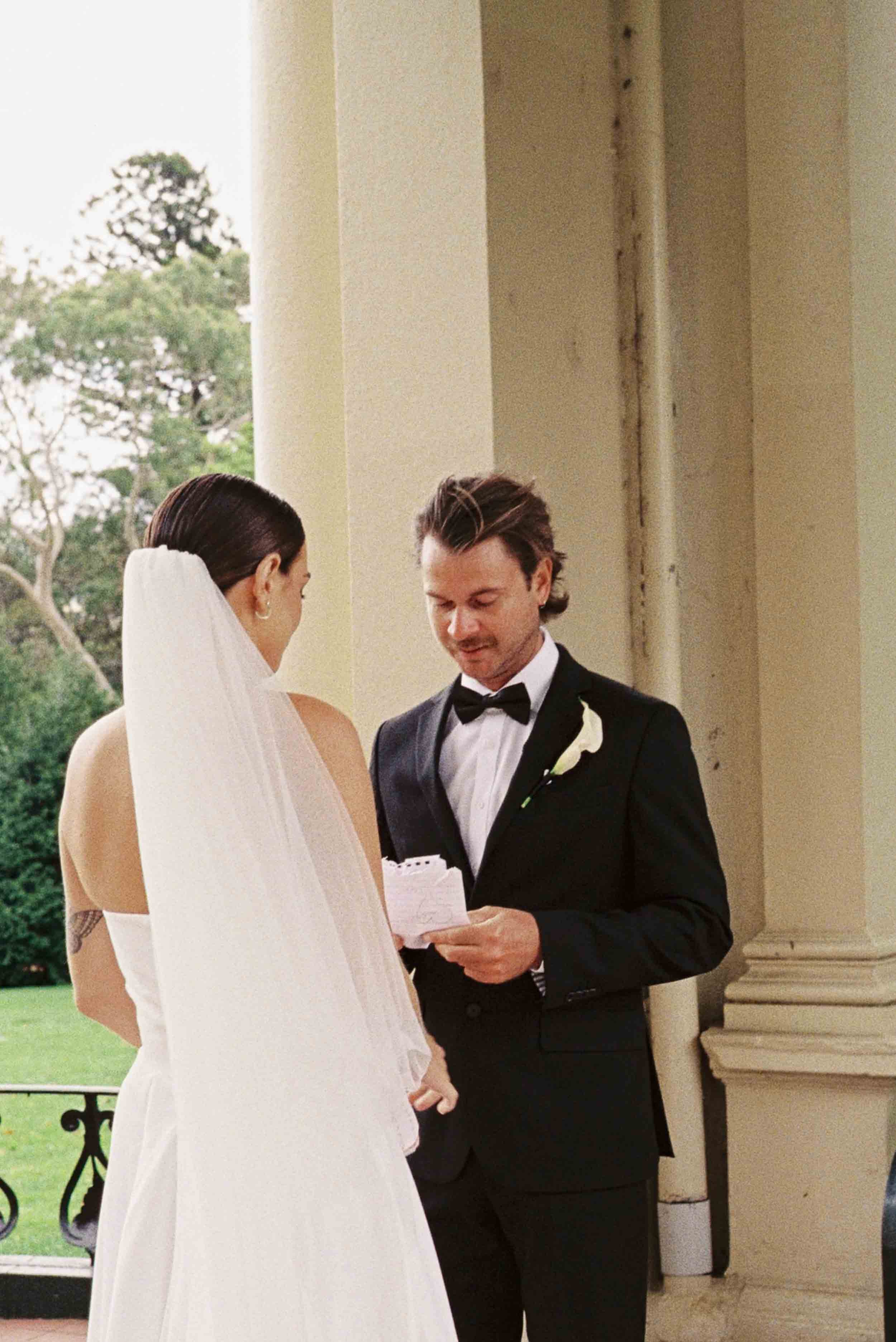 fitzroy-gardens-wedding-first-look-012.jpg