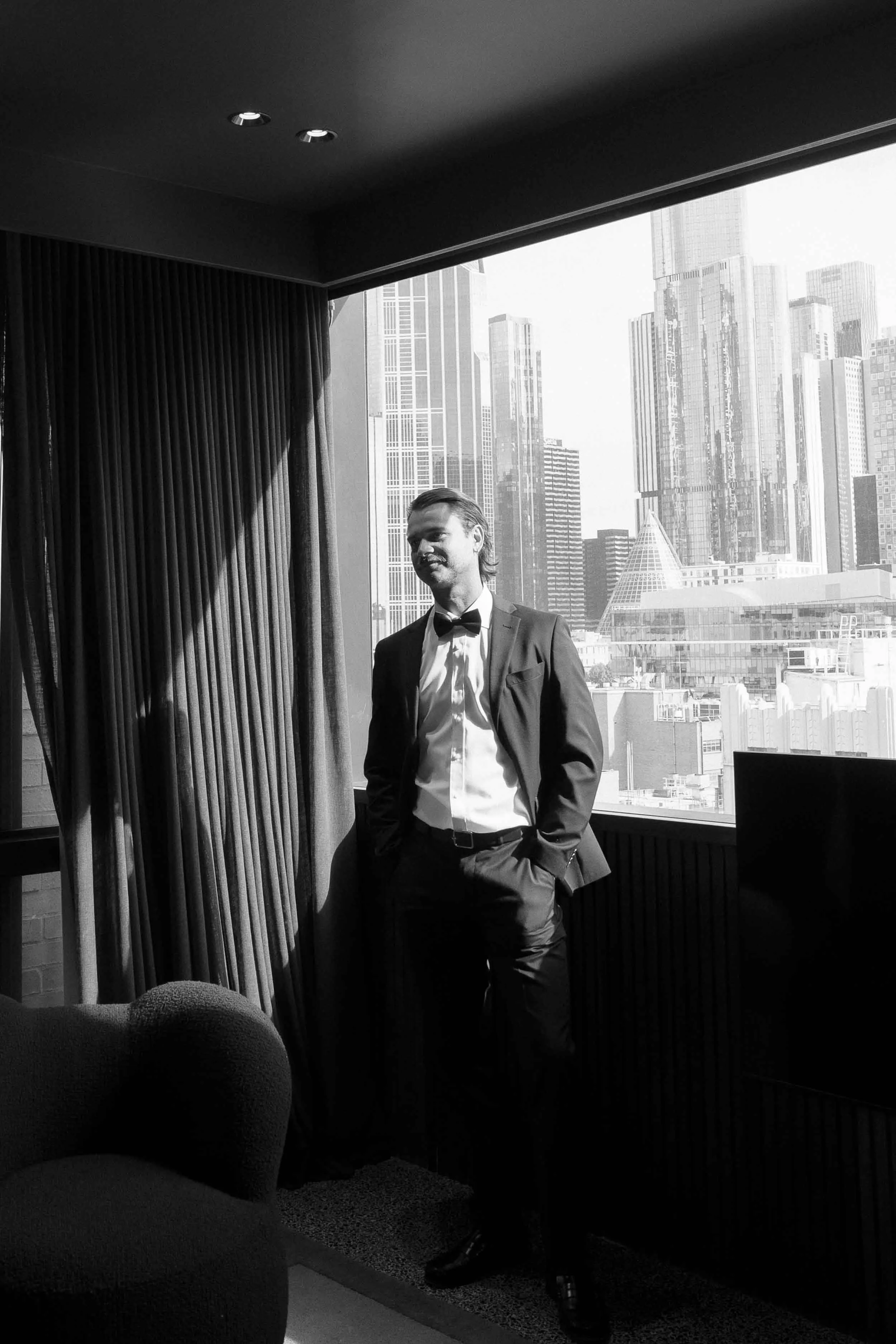 hyde-melbourne-place-wedding-prep-groom-009.jpg