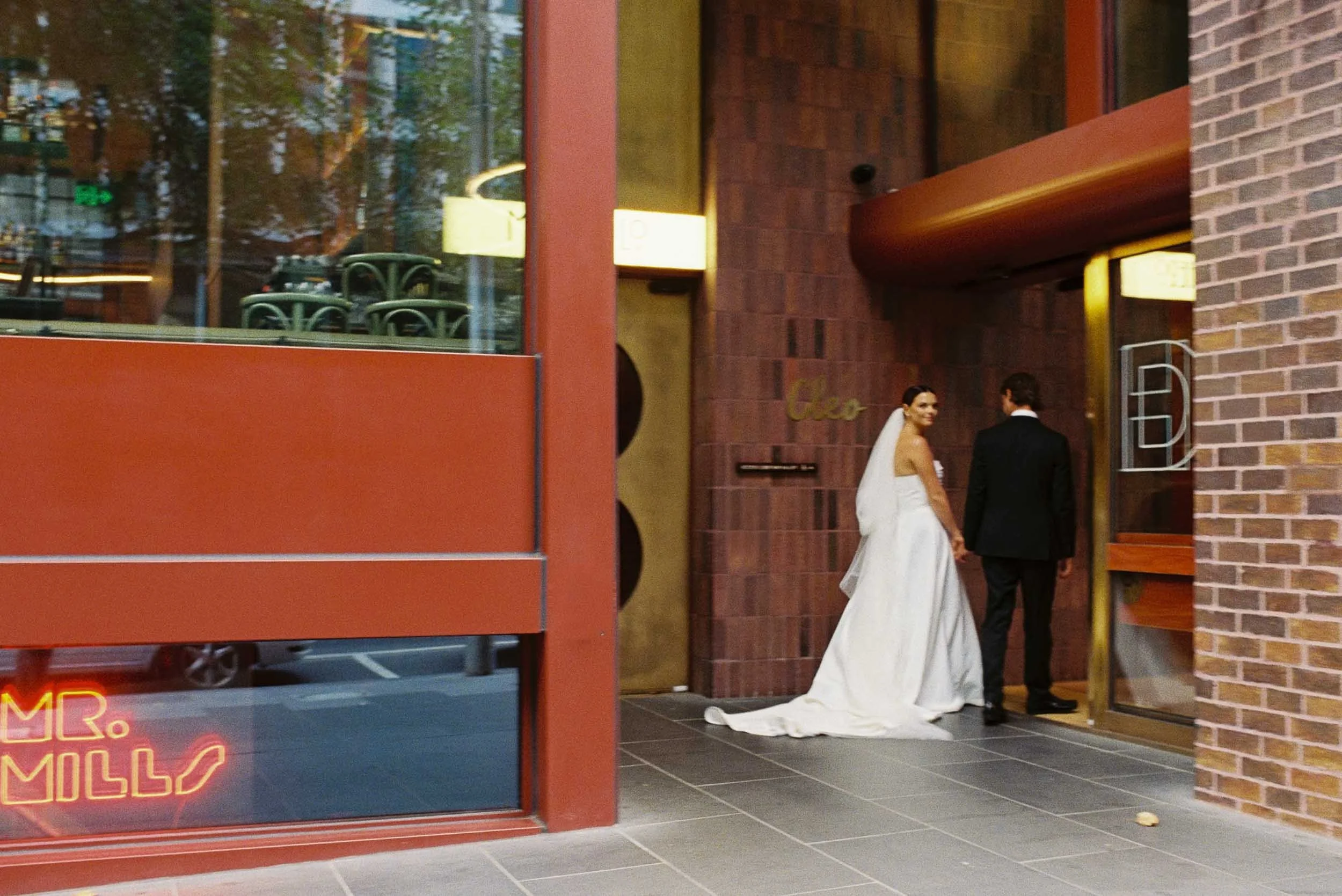 hyde-melbourne-place-wedding-portraits-002.jpg