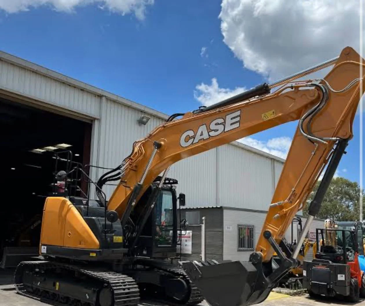 20-25 Tonne Excavator Hire
