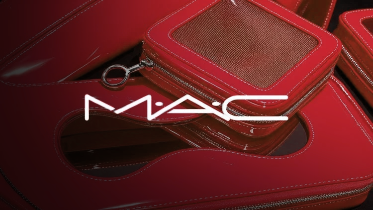 mac-luxury-5-accessories-design.png.webp