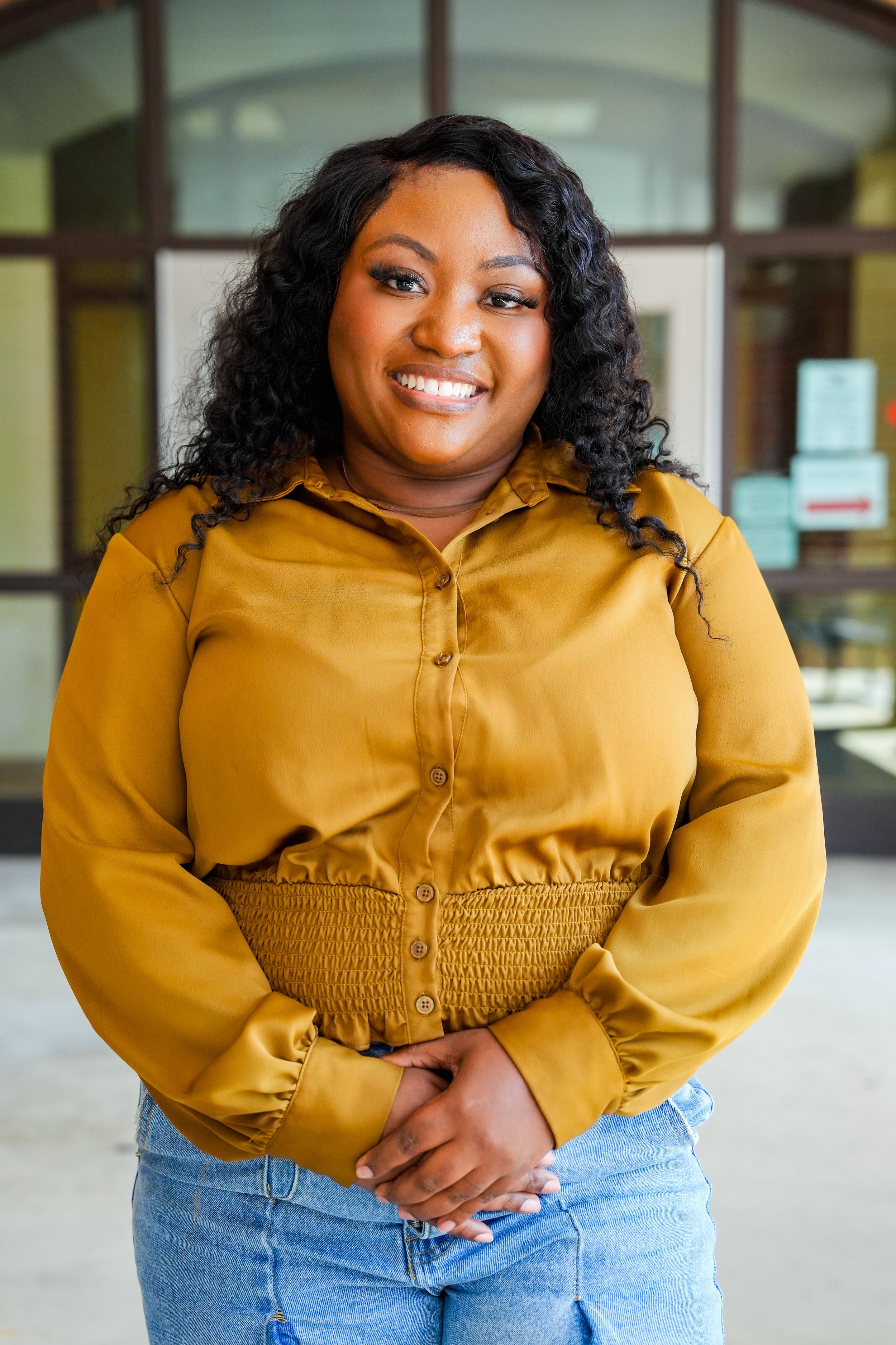 _familyconnection_headshots_202507230029.jpg
