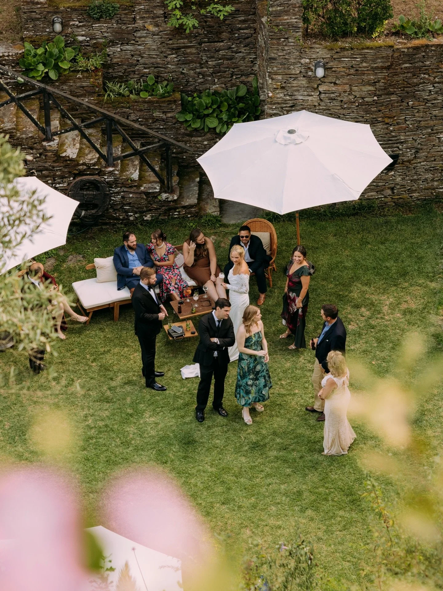 Megan &amp; Tom&rsquo;s wedding evening unfolded slowly and beautifully. Guests arrived to drinks, canap&eacute;s, live strings and a game of croquet before gathering to hear a shared version of their vows spoken again among the people who know them 