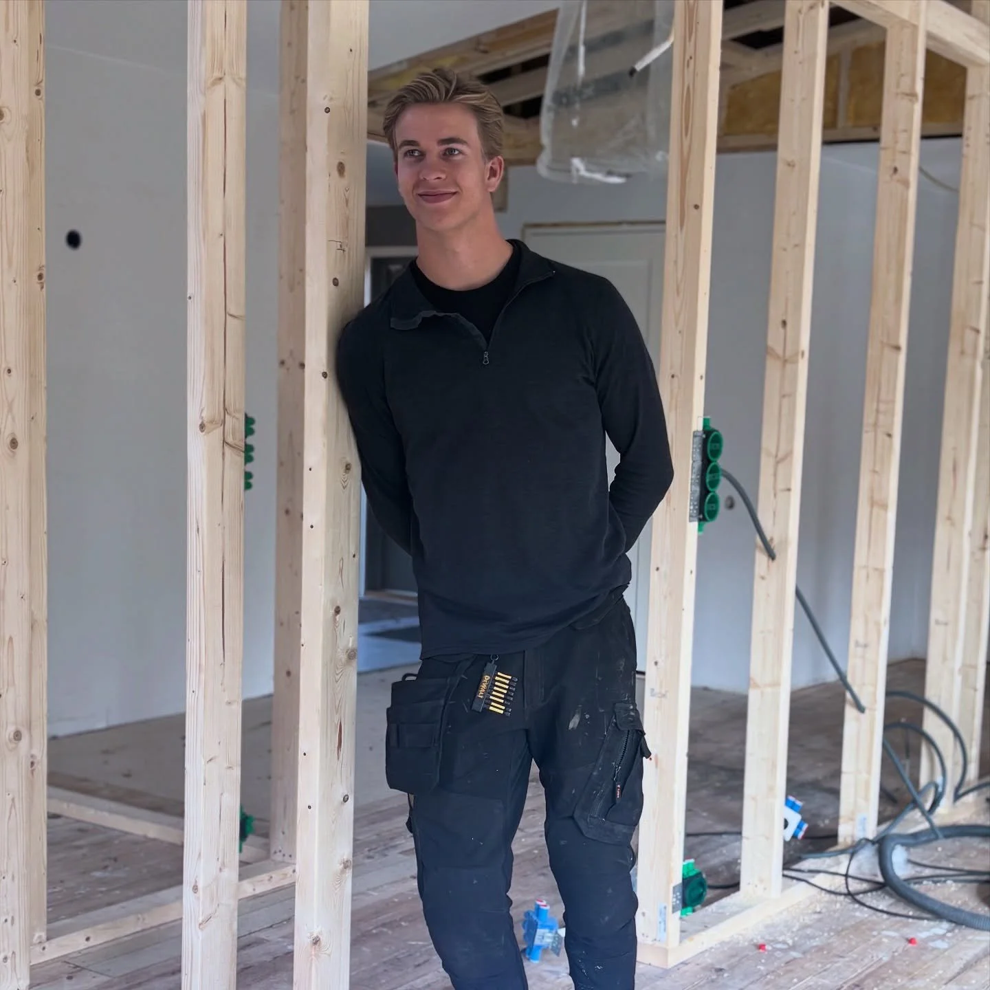 👏 Vi er stolte av &aring; ha @byggmester_rogenes_co_as som medlem &ndash; en solid l&aelig;rebedrift som i flere &aring;r har bidratt til &aring; utdanne dyktige t&oslash;mrere i Rogaland! 💪

N&aring; har de ansatt sin nye l&aelig;rling, H&aring;ko