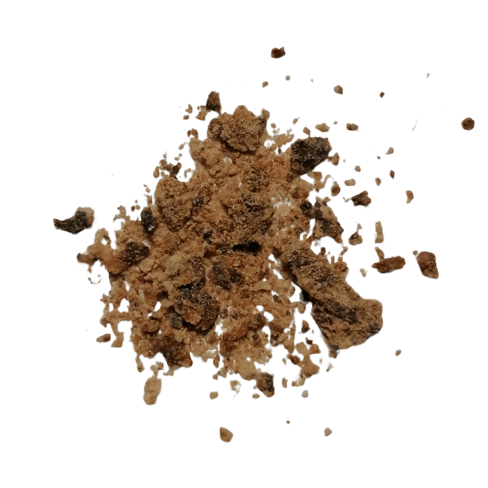 Clementina Dal Pian che lavora su pigmenti e leganti per l’analisi scientifica di opere d’arte.