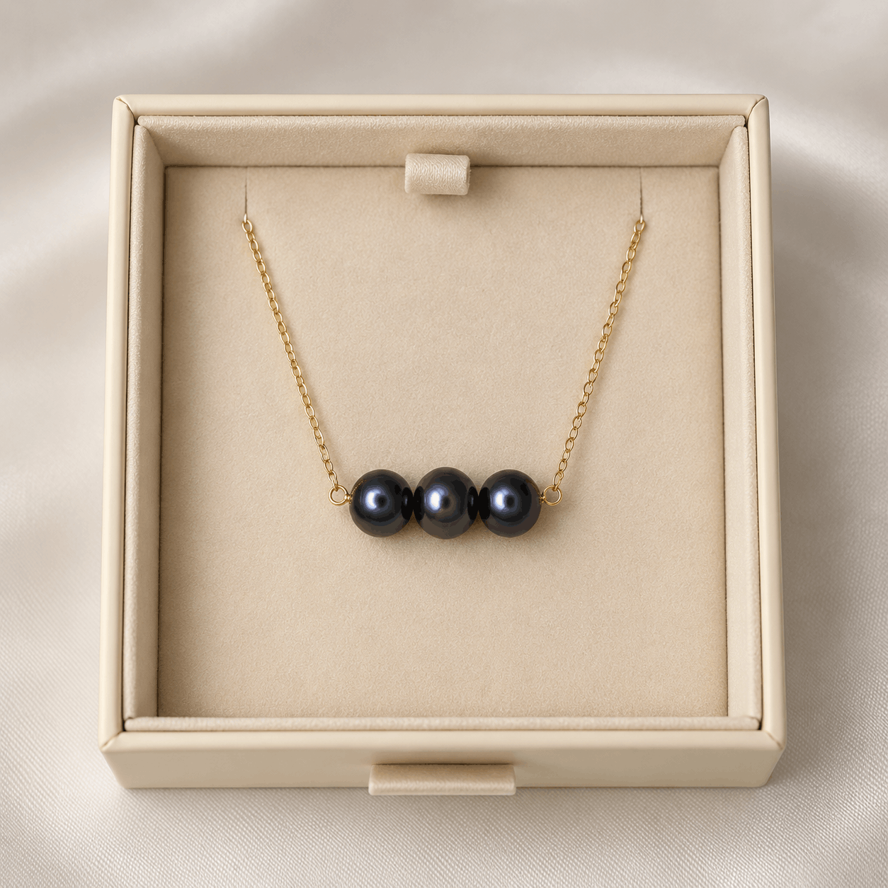 peacock pearl necklace, three pearl necklace, freshwater pearl necklace, blue pearl necklace, pearl layering necklace, gold pearl necklace, silver pearl necklace, luxury freshwater pearls