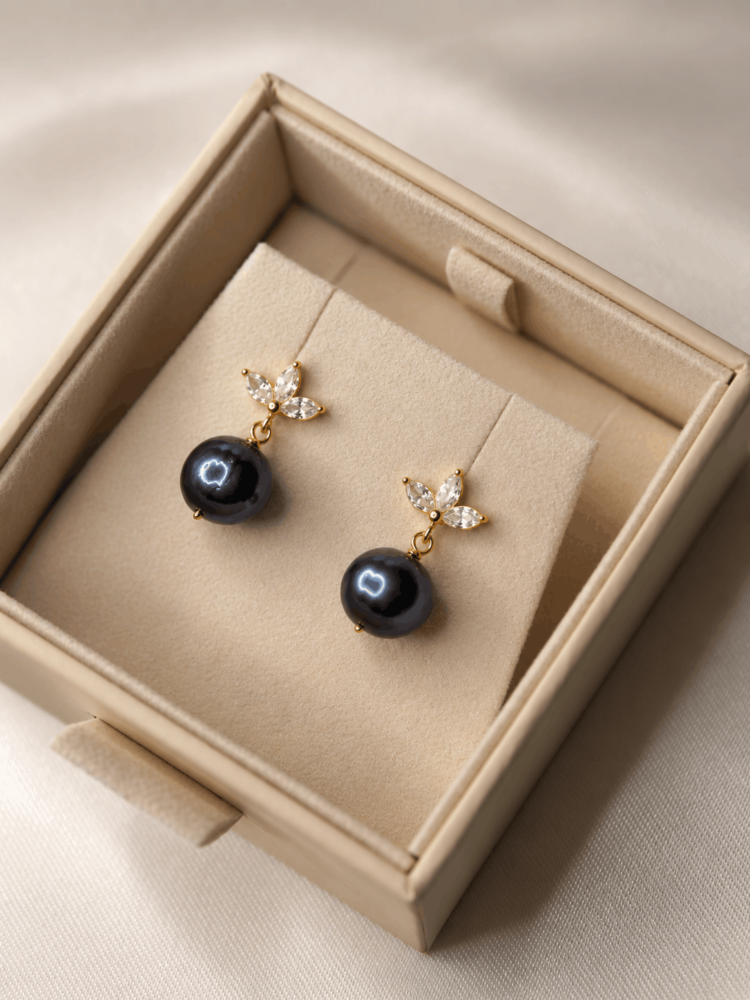 peacock pearl earrings, freshwater pearl earrings, pearl drop earrings, cubic zirconia pearl earrings, blue pearl earrings, luxury pearl jewellery, gold pearl earrings, silver pearl earrings