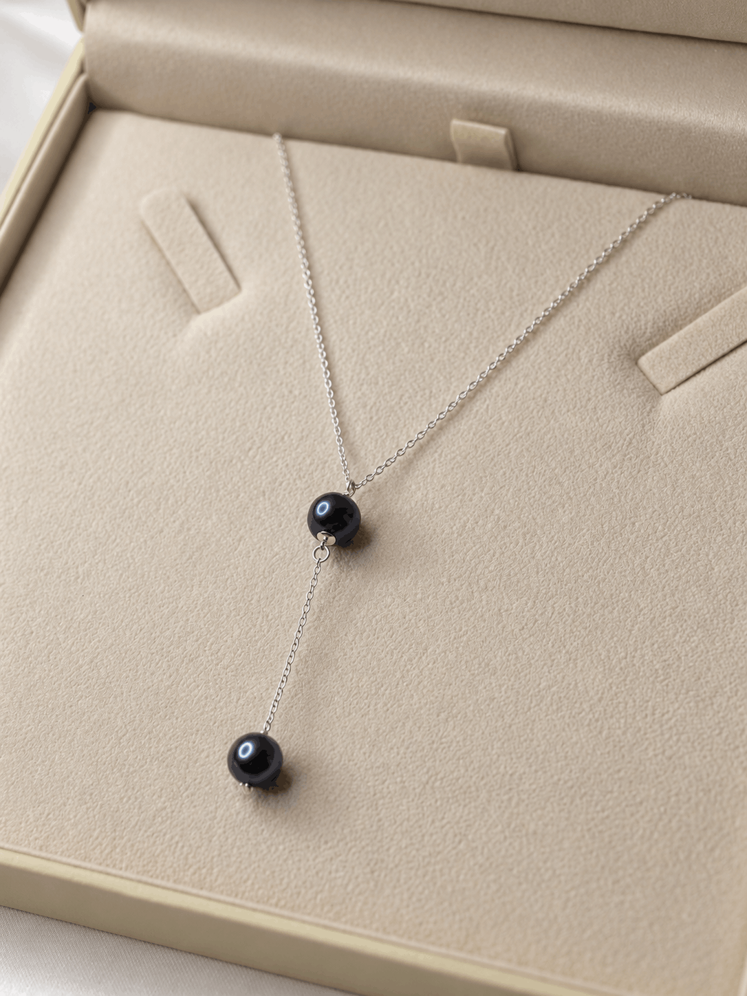 peacock pearl Y necklace, Y shaped pearl necklace, freshwater pearl necklace, pearl drop necklace, blue pearl necklace, lariat pearl necklace, gold pearl necklace, luxury pearl jewellery