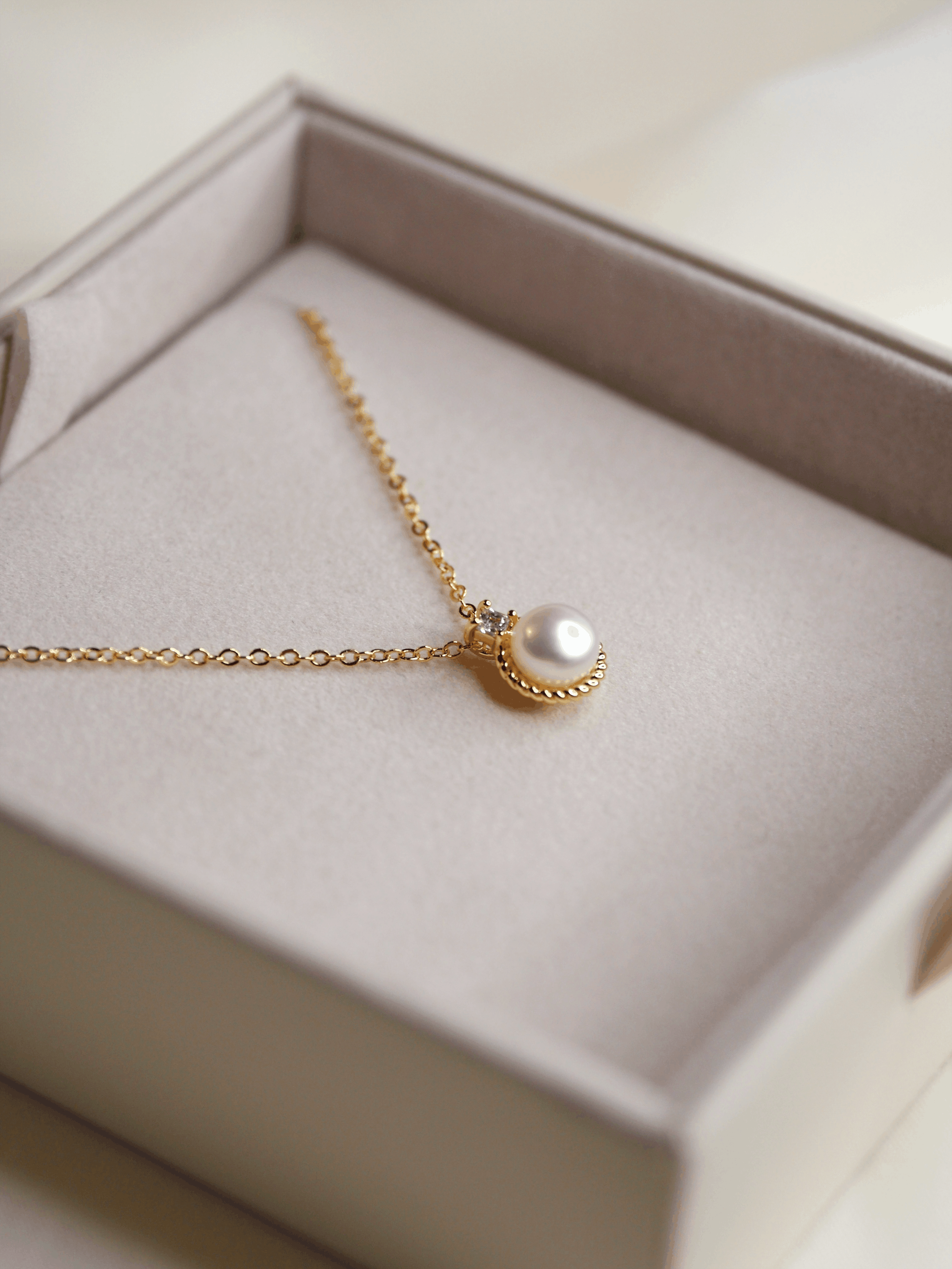 Estelle Necklace
