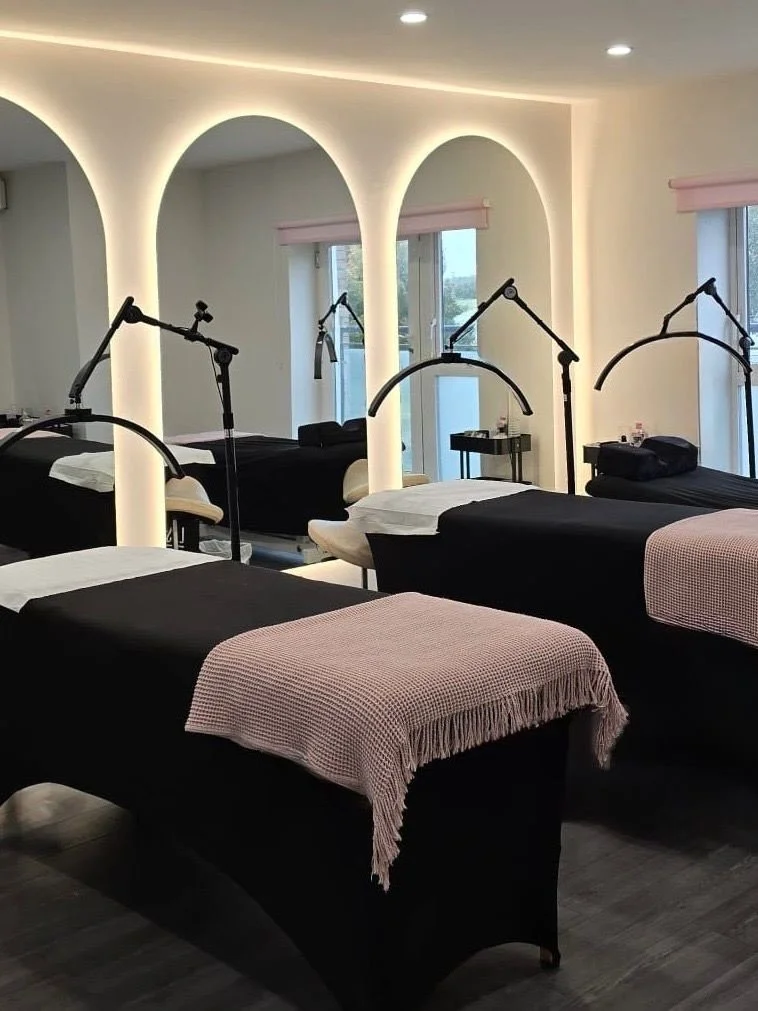 b81b83c0-d47f-443e-8ff6-0b23aaa728b4 Large.jpeg