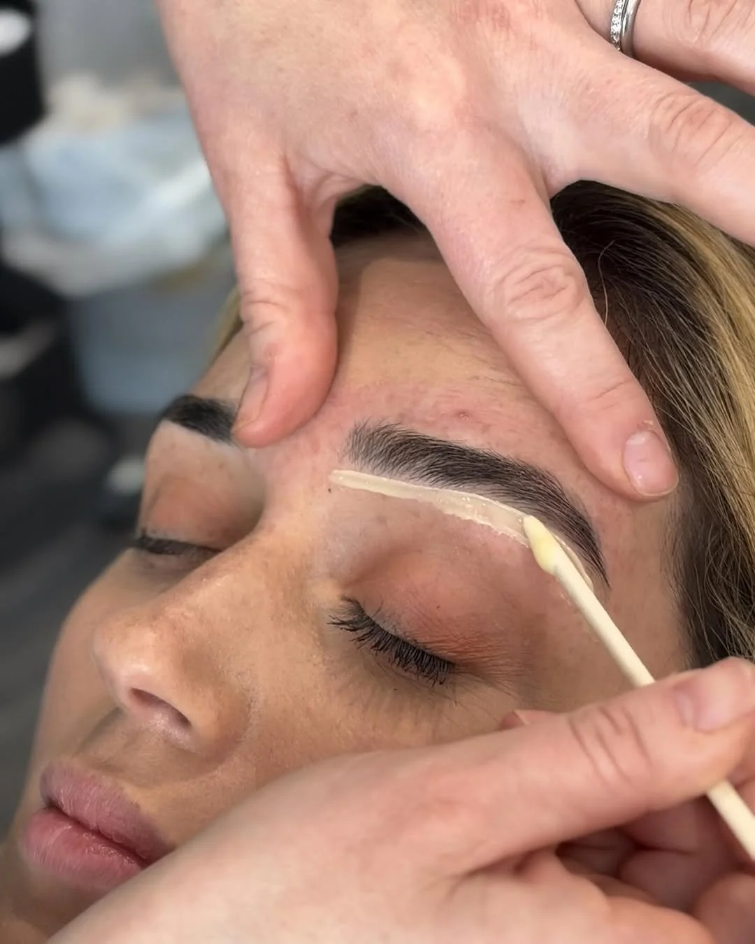 Brows wax.jpg