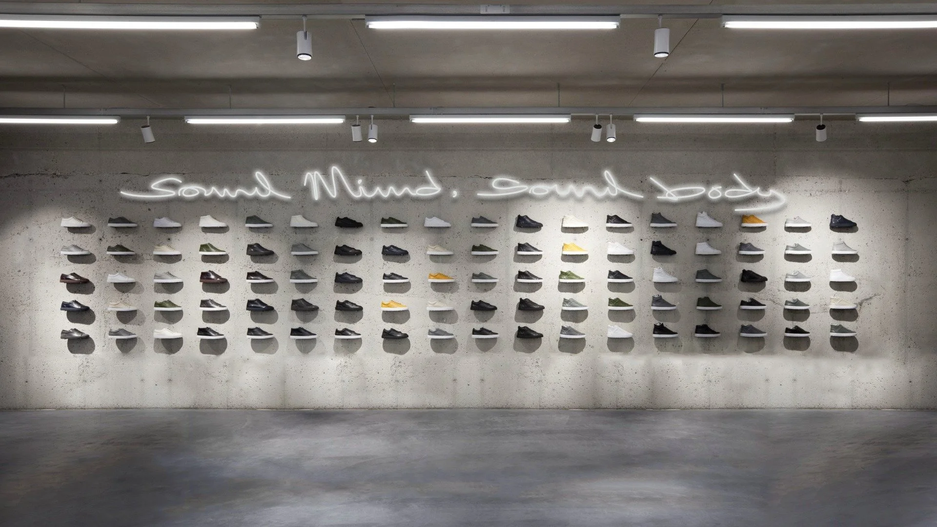 ASICS Osaka, this was in the Osaka Umeda now, ASICS has store in Kobe!
Visit Store to find latest products!
and Enjoy Kobe!

#DesignFutureWithYou
#globalarchitecture 
#BrandingDesign
#KyotoCreatives
#GermanDesigners
#InnovativeBranding
#ArchitectureL