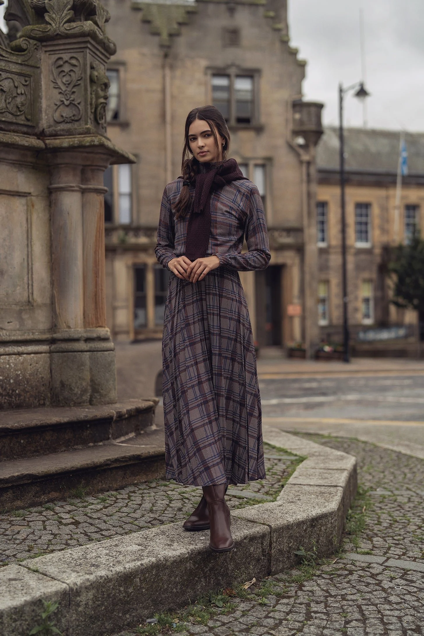 Covered Band Pleated Skirt-Brown/Blue Plaid