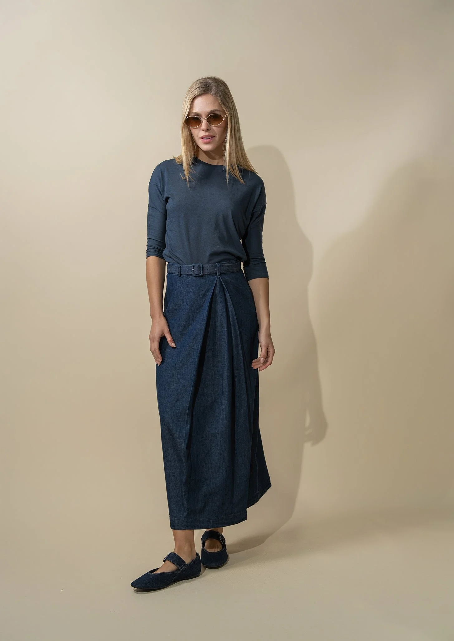 Side Inverted Pleat Denim Skirt-Dark Blue