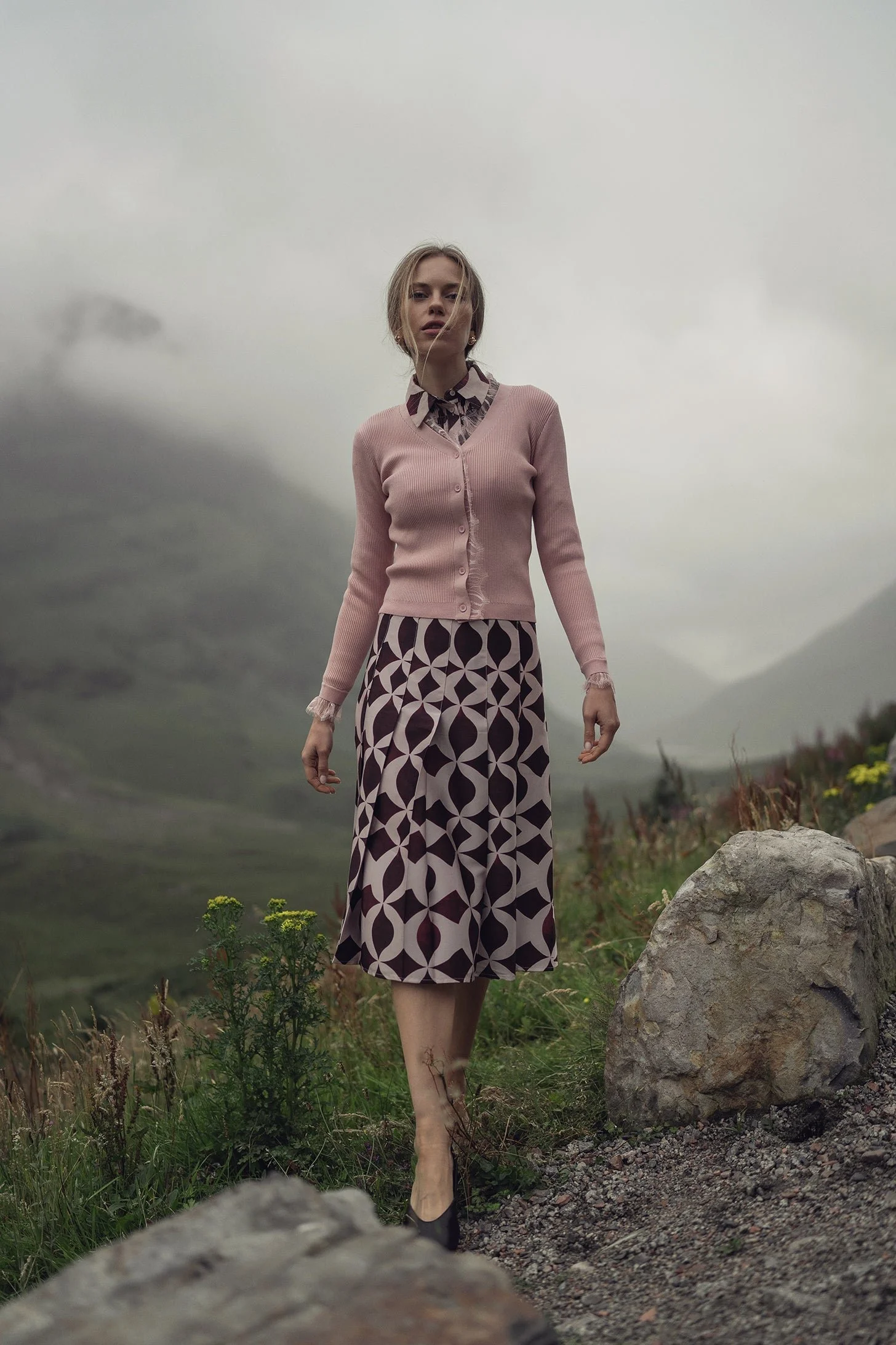 Geometric Pleat Skirt-Burgundy/Pink