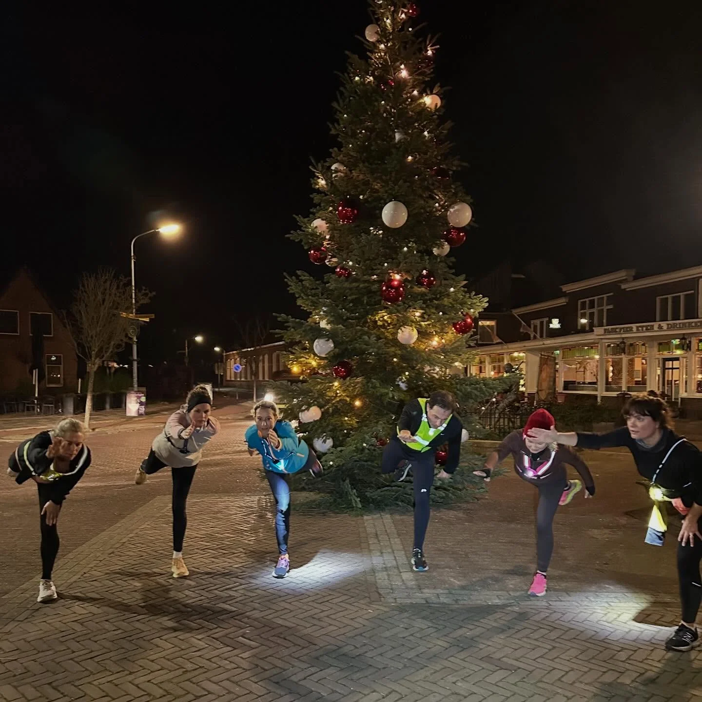 🎄

Maandag 22 december 20:00 - 21:00
u kerst/ hardlooptraining!

We doen een kerstdobbelspel en nemen een cadeautje mee, iets wat we nog in huis hebben liggen en niet meer gebruiken.

Zin in!

#kerstspel #kerstworkout #kustlopers