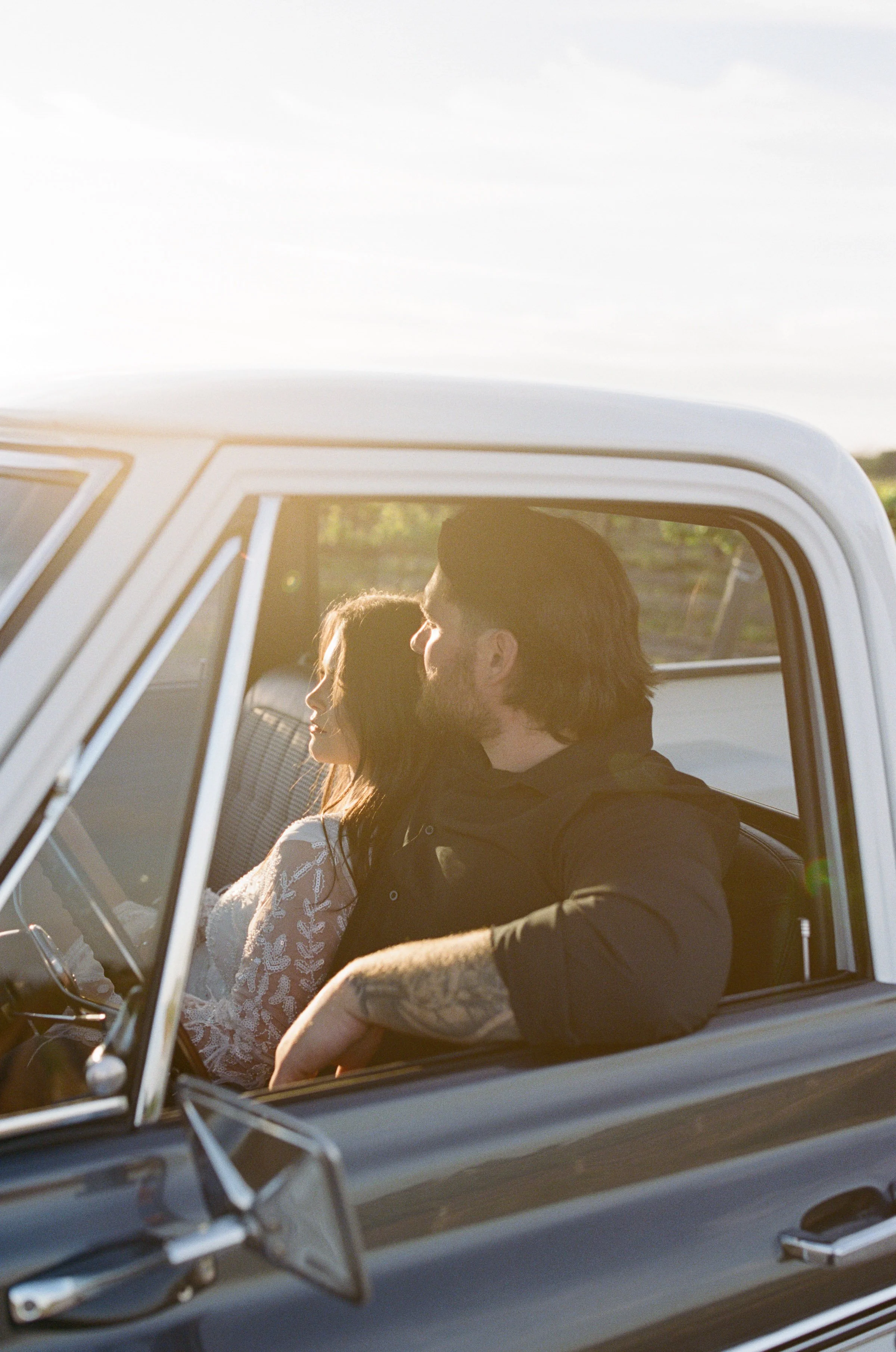 Sacramento-Engagement-Photos-With-Classic-Truck-75.jpg
