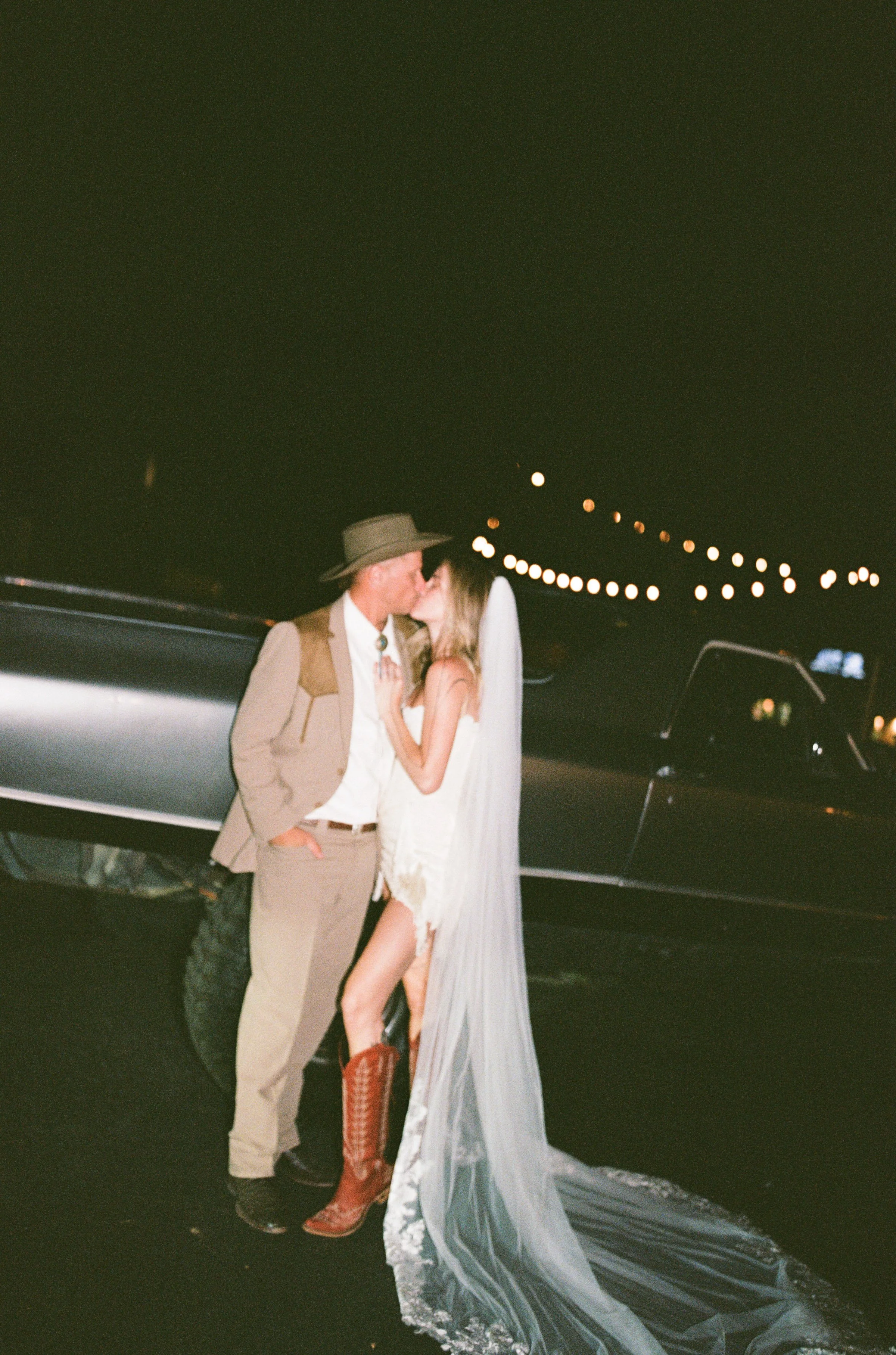 A Western Micro Wedding in Joshua Tree