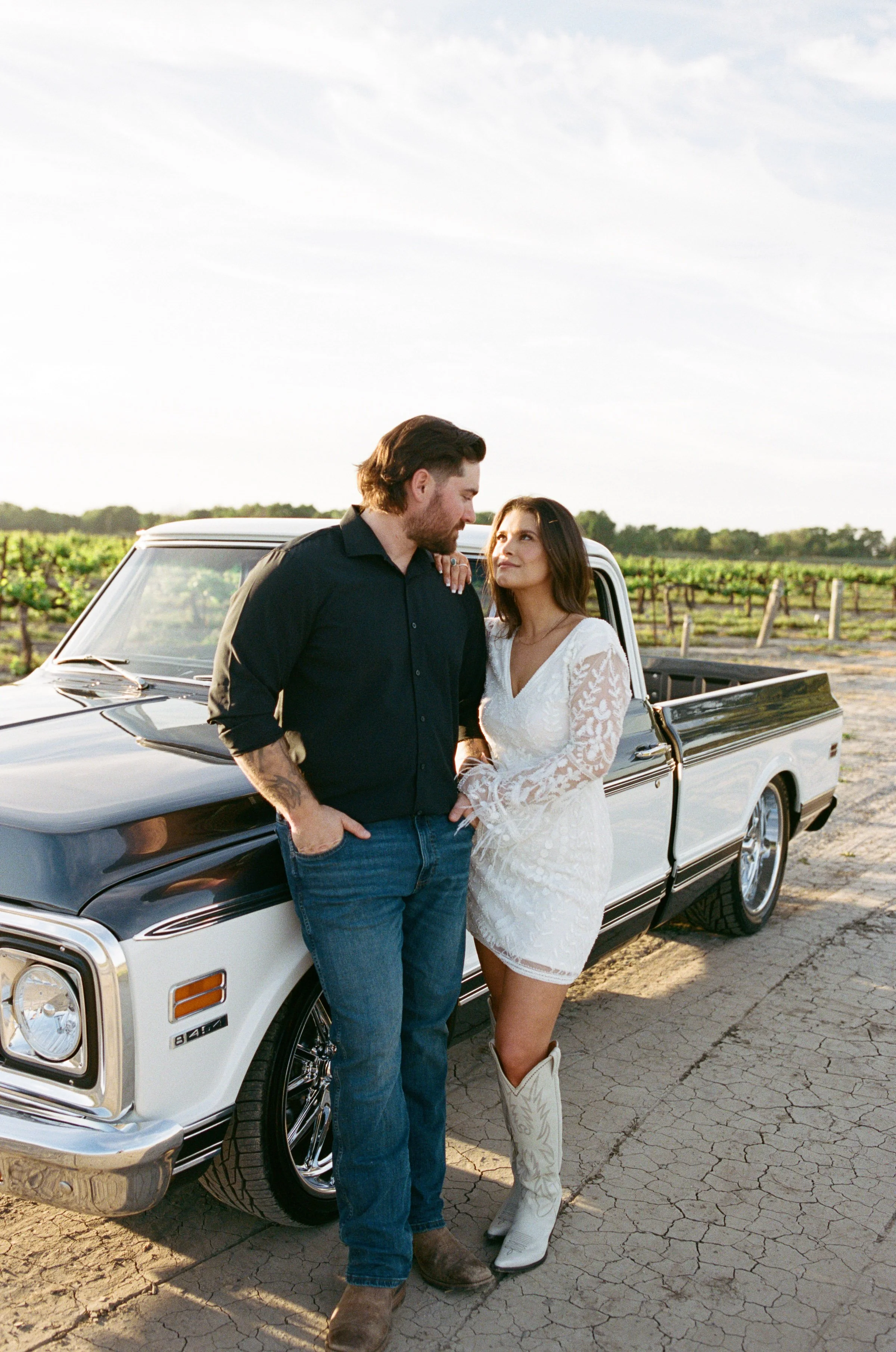 Sacramento-Engagement-Photos-With-Classic-Truck-74.jpg