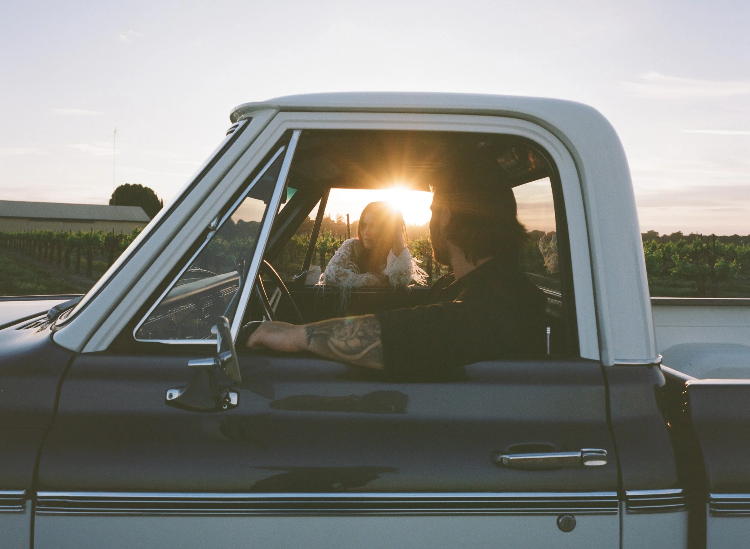 Sacramento-Engagement-Photos-With-Classic-Truck-66.jpg