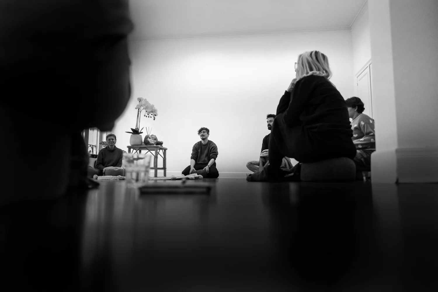 Deelnemers in de groepsruimte tijdens een ER-workshop.