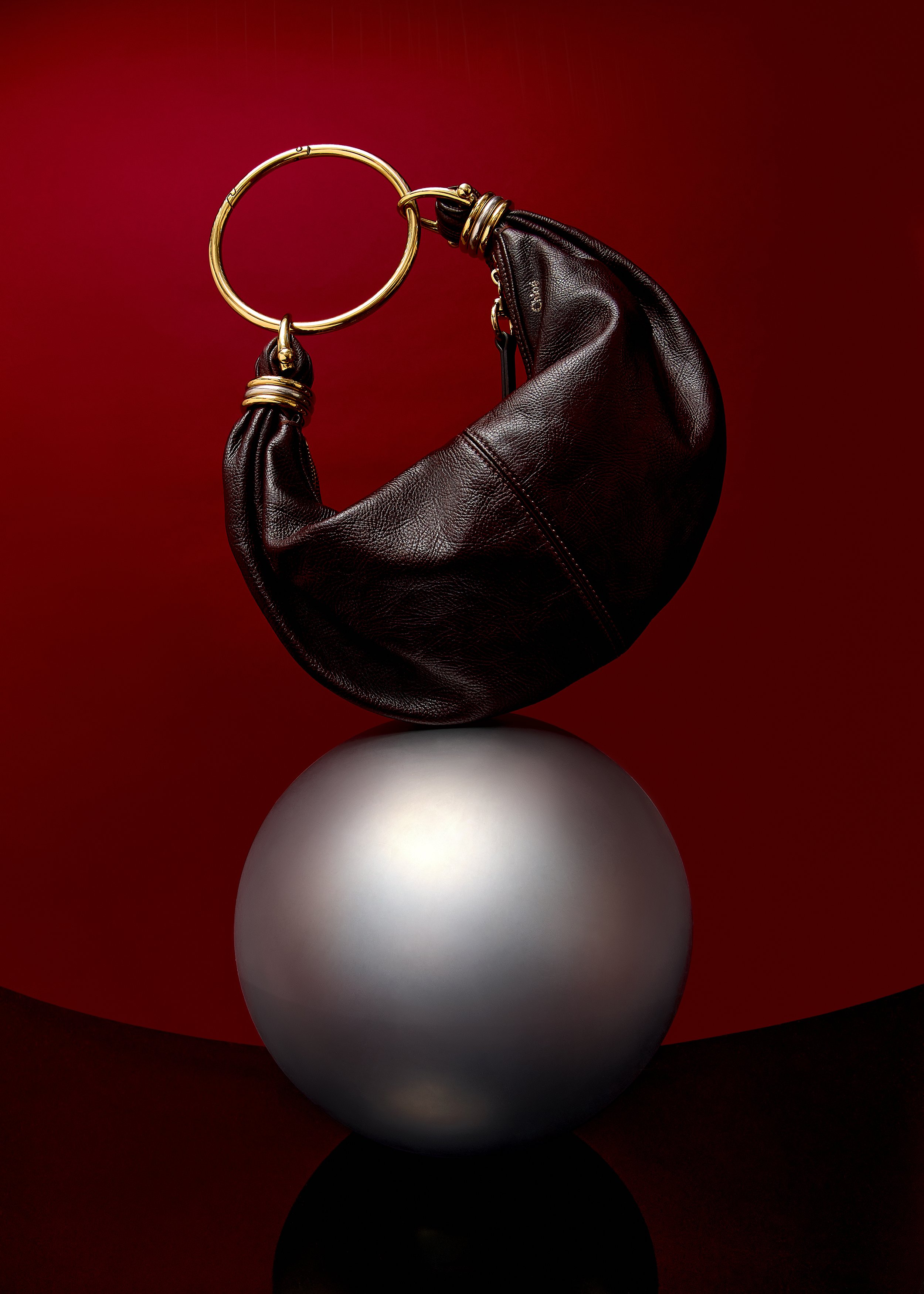 204_08_05_GIFT GUIDE2731_metal ball.jpg