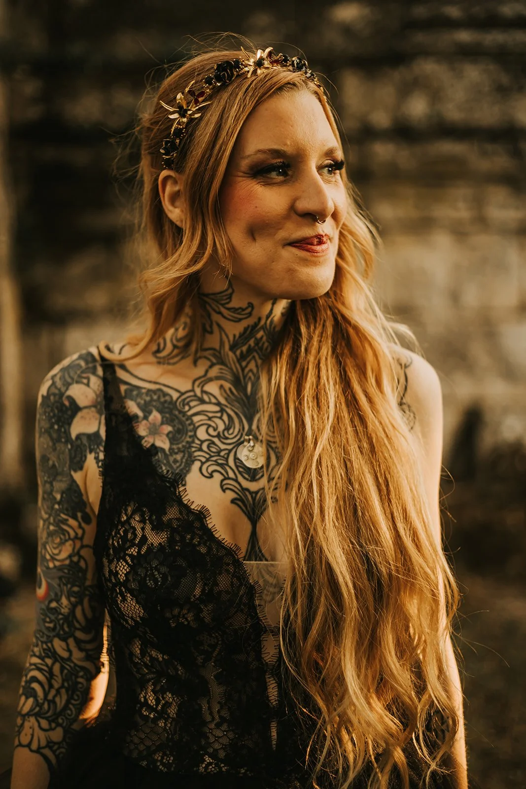 Dark Wedding Collective - Elopement Dark Elegant - Luxea Photographie-147.jpg