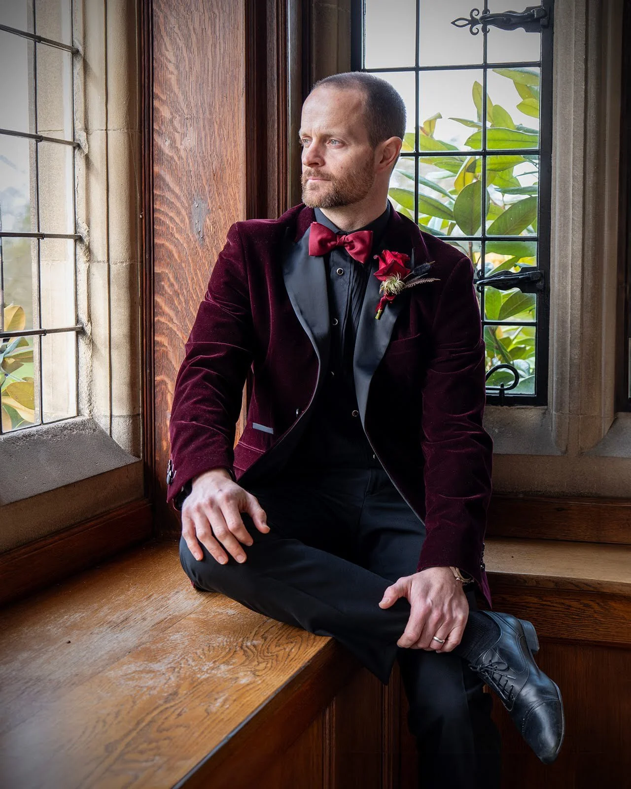 Dark Wedding Collective - Caroline Versallion Bridal - AMP_1095962.jpg