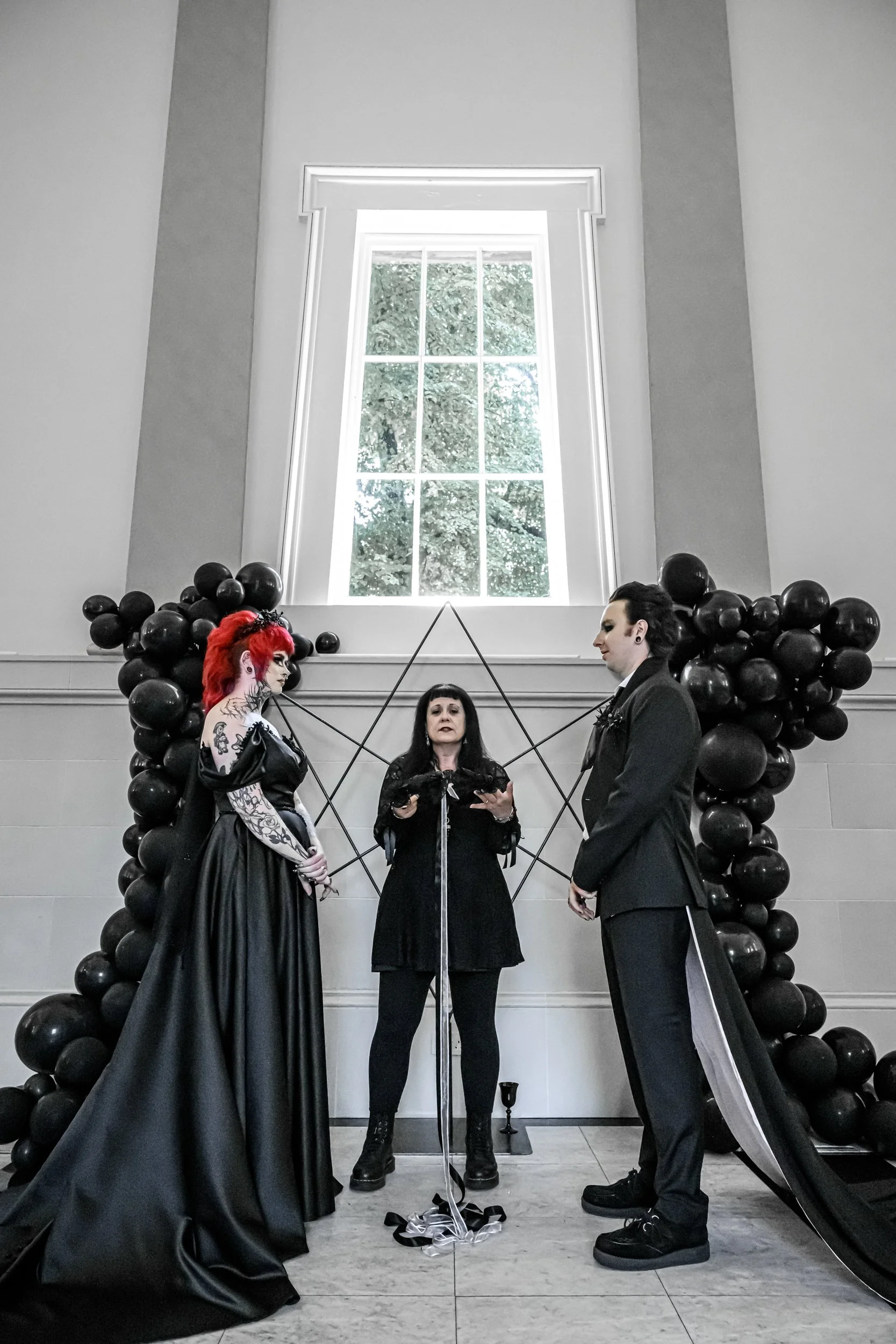 til-death-dark-wedding-inspiration-012.jpeg