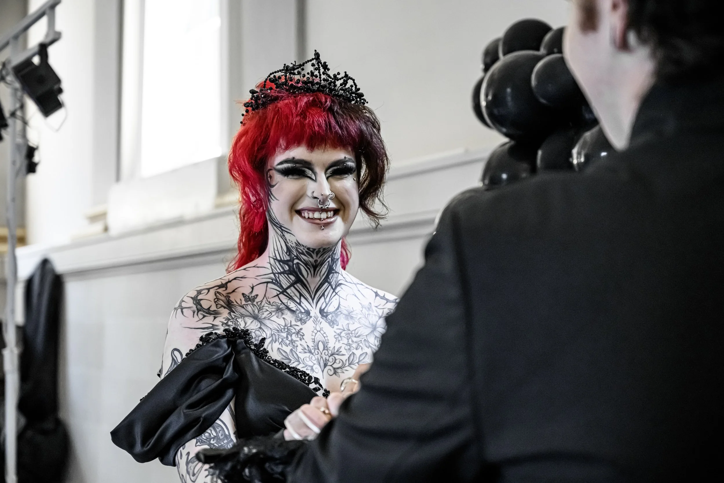 til-death-dark-wedding-inspiration-016.jpeg