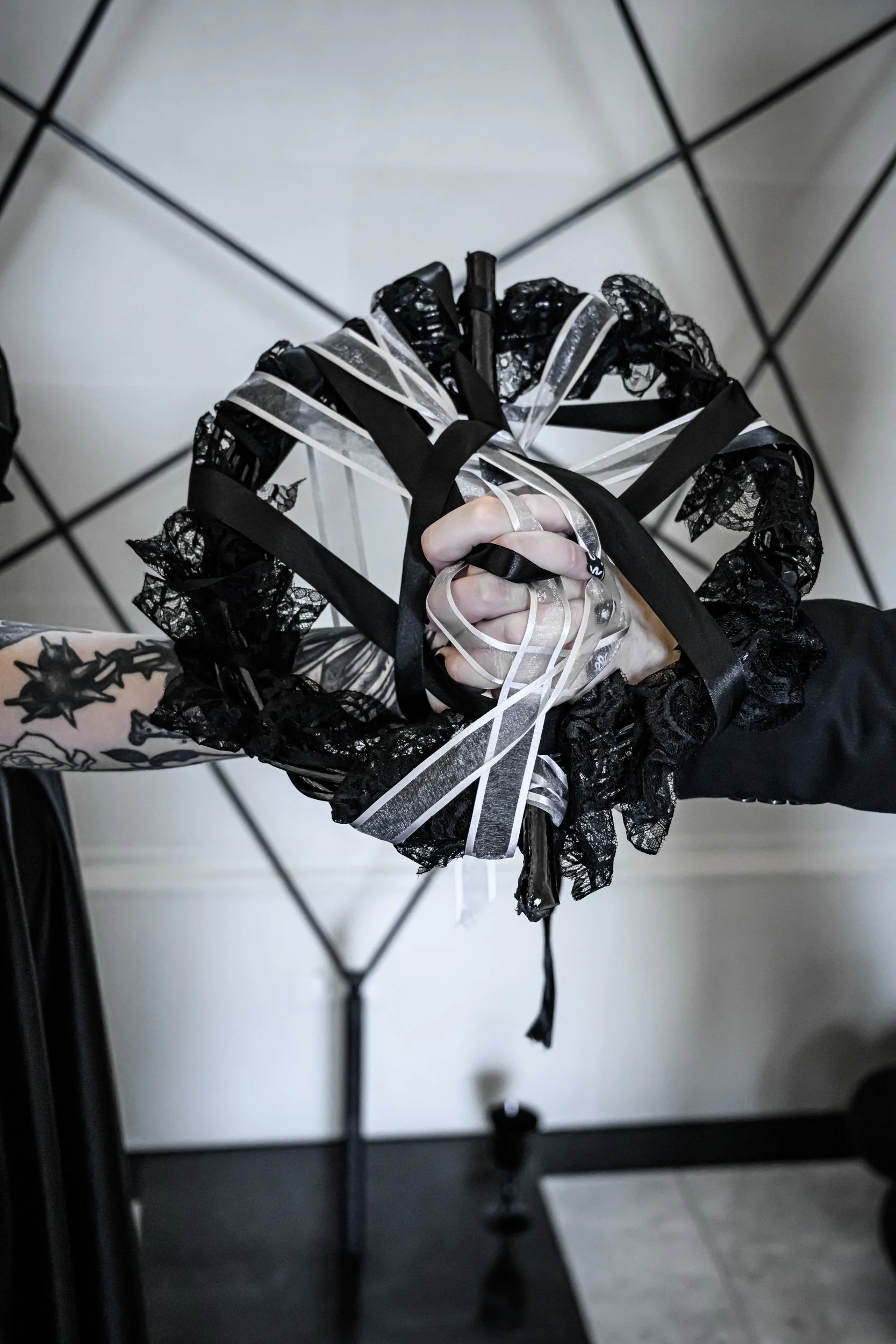 til-death-dark-wedding-inspiration-019.jpeg