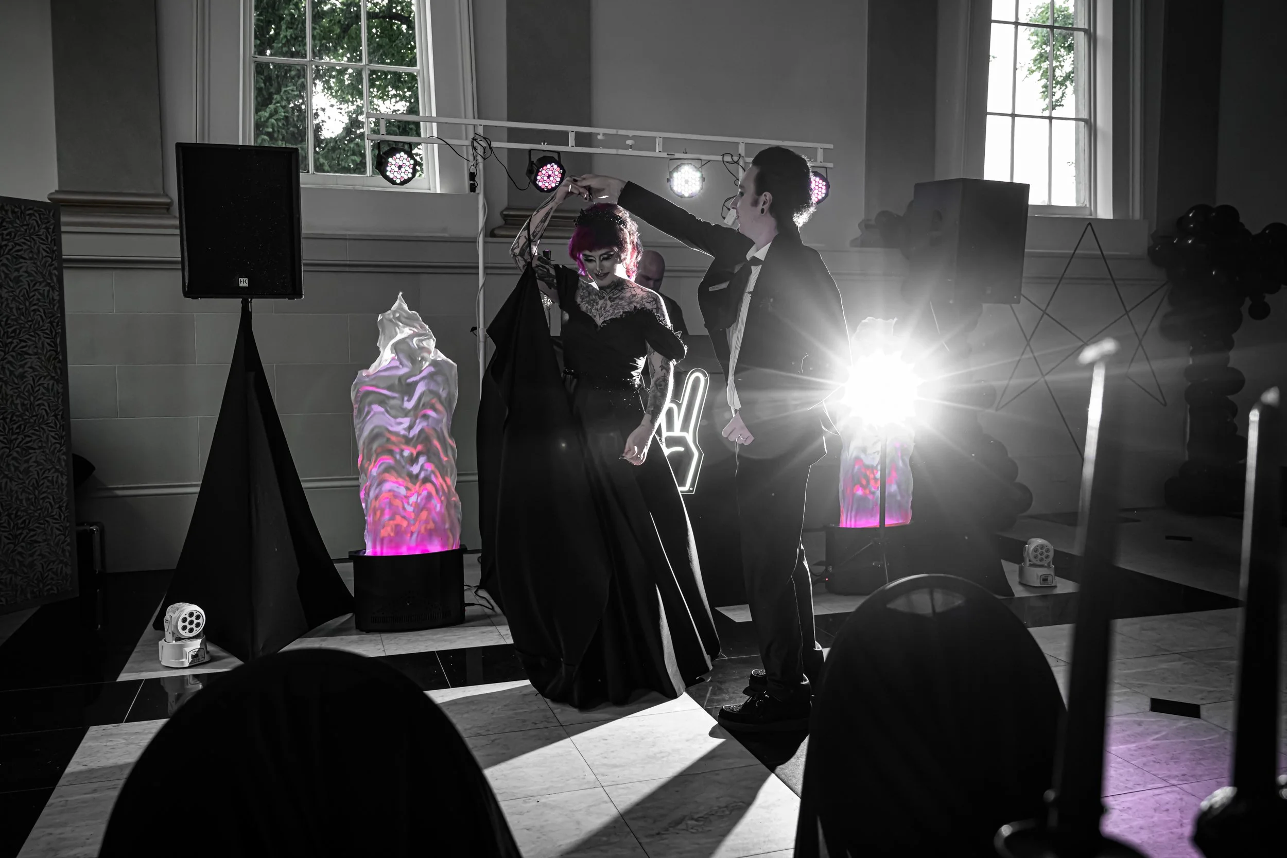 til-death-dark-wedding-inspiration-037.jpeg