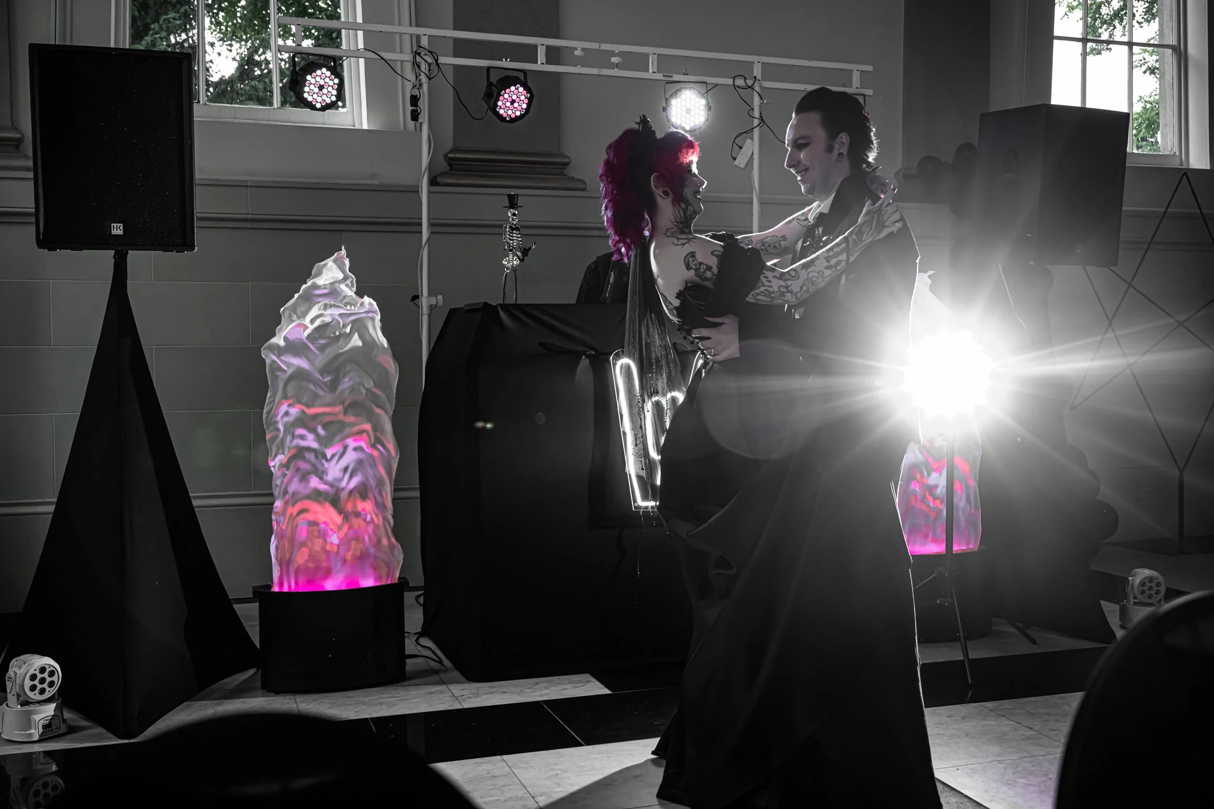 til-death-dark-wedding-inspiration-036.jpeg